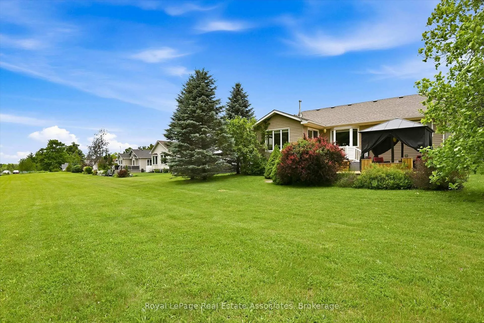 Photo 38 of 180 Glenariff Drive, Hamilton, Freelton — HOMEH