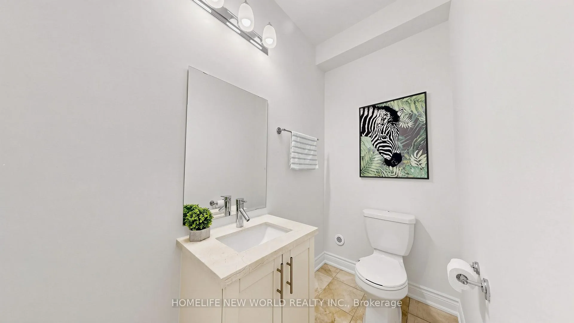 Photo 6 of Unit 5, 30 Hargrave Lane, North York, Bridle Path-Sunnybrook-York Mills — HOMEH