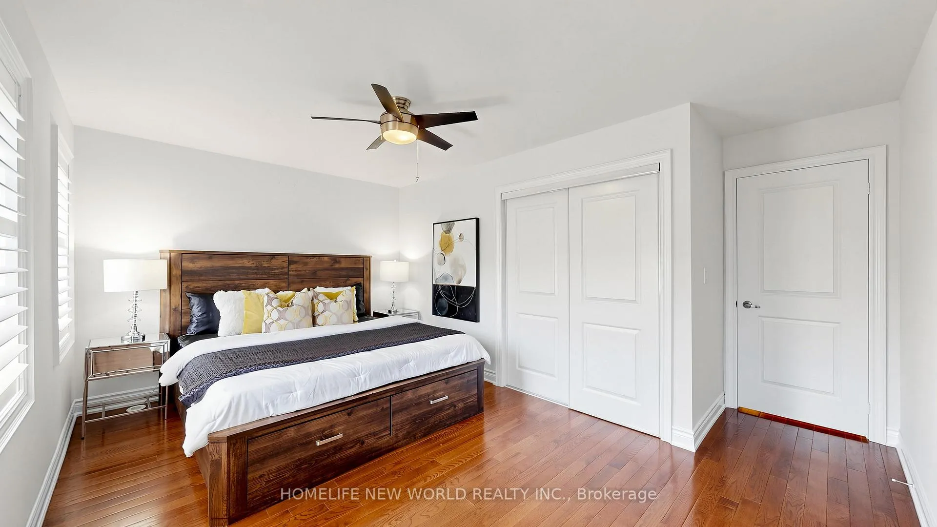 Photo 11 of Unit 5, 30 Hargrave Lane, North York, Bridle Path-Sunnybrook-York Mills — HOMEH