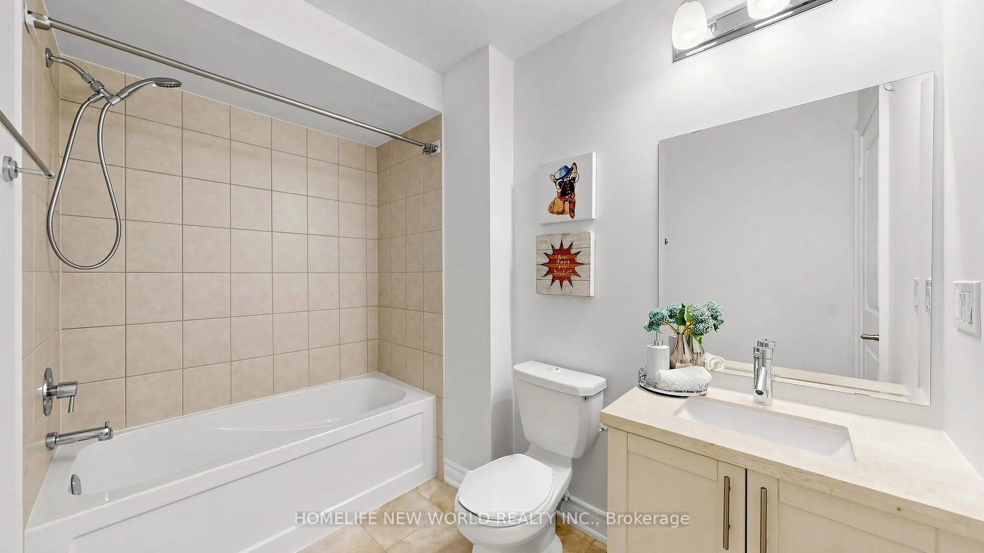 Photo 13 of Unit 5, 30 Hargrave Lane, North York, Bridle Path-Sunnybrook-York Mills — HOMEH