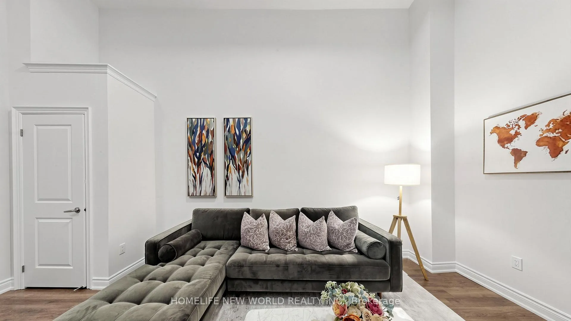 Photo 19 of Unit 5, 30 Hargrave Lane, North York, Bridle Path-Sunnybrook-York Mills — HOMEH
