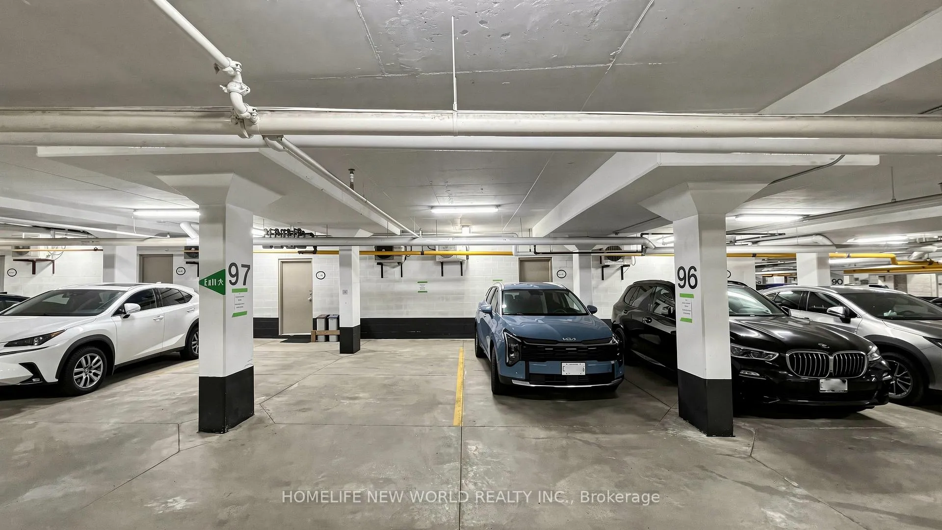 Photo 23 of Unit 5, 30 Hargrave Lane, North York, Bridle Path-Sunnybrook-York Mills — HOMEH