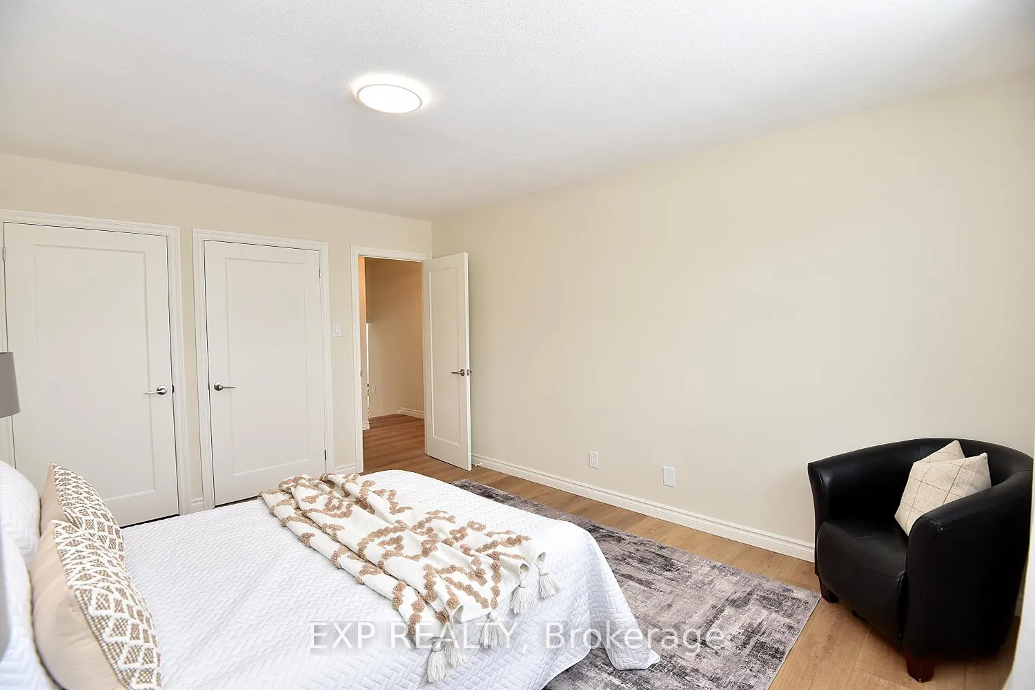 Photo 18 of 47 Odessa Street, Hamilton, Stoney Creek Mountain — HOMEH
