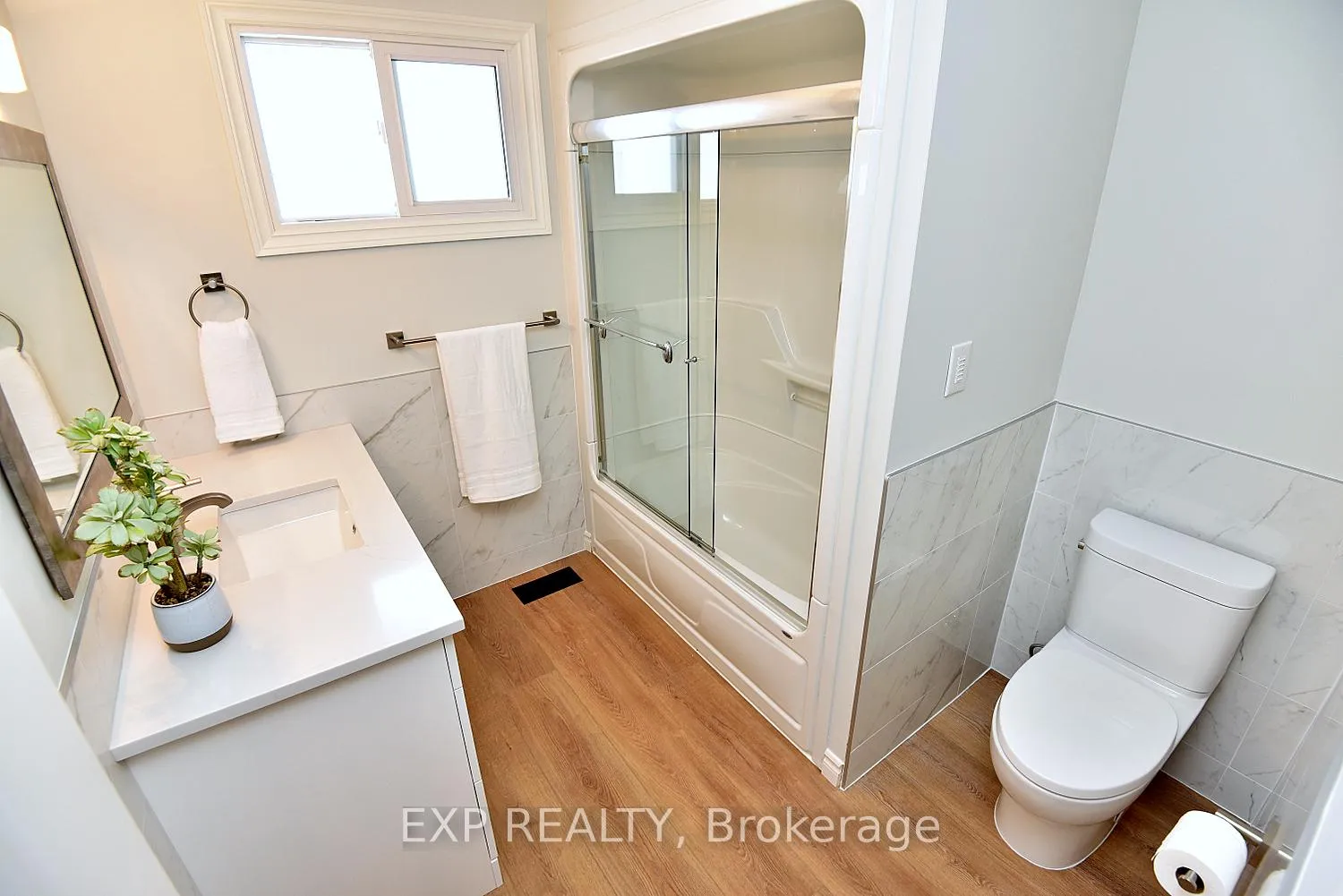 Photo 21 of 47 Odessa Street, Hamilton, Stoney Creek Mountain — HOMEH