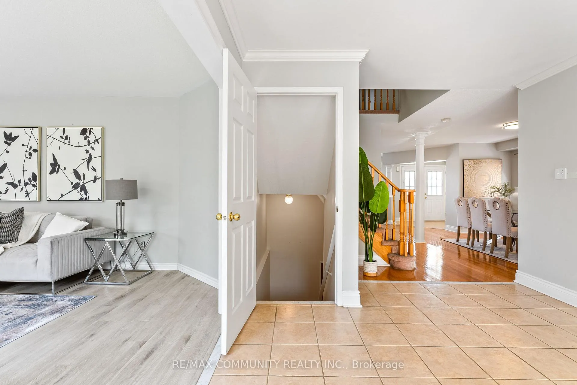 Photo 35 of 1081 Langford Street, Oshawa, Eastdale — HOMEH