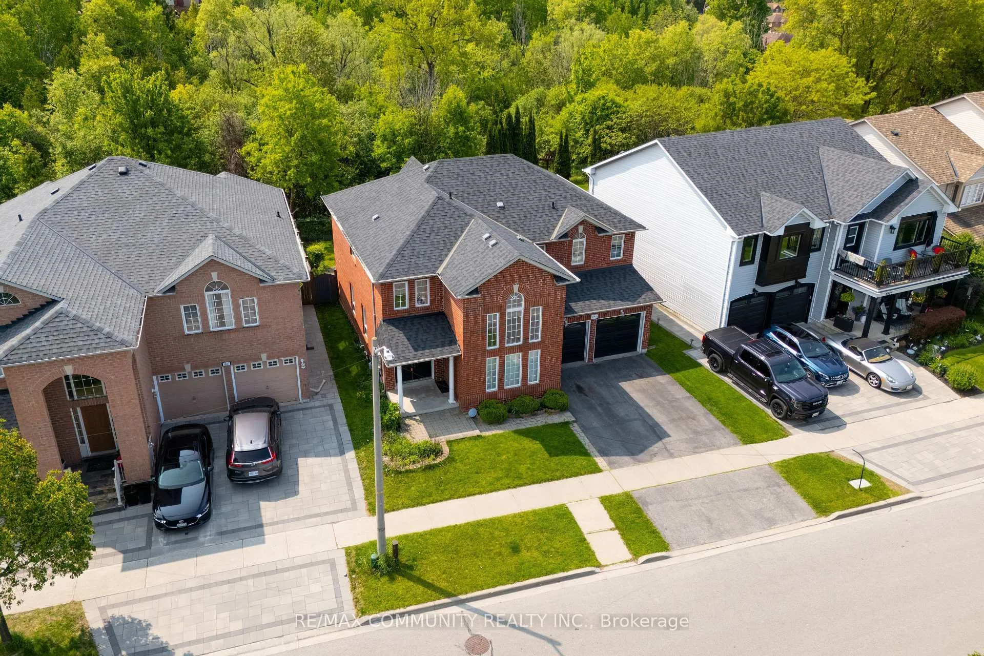Photo 41 of 1081 Langford Street, Oshawa, Eastdale — HOMEH