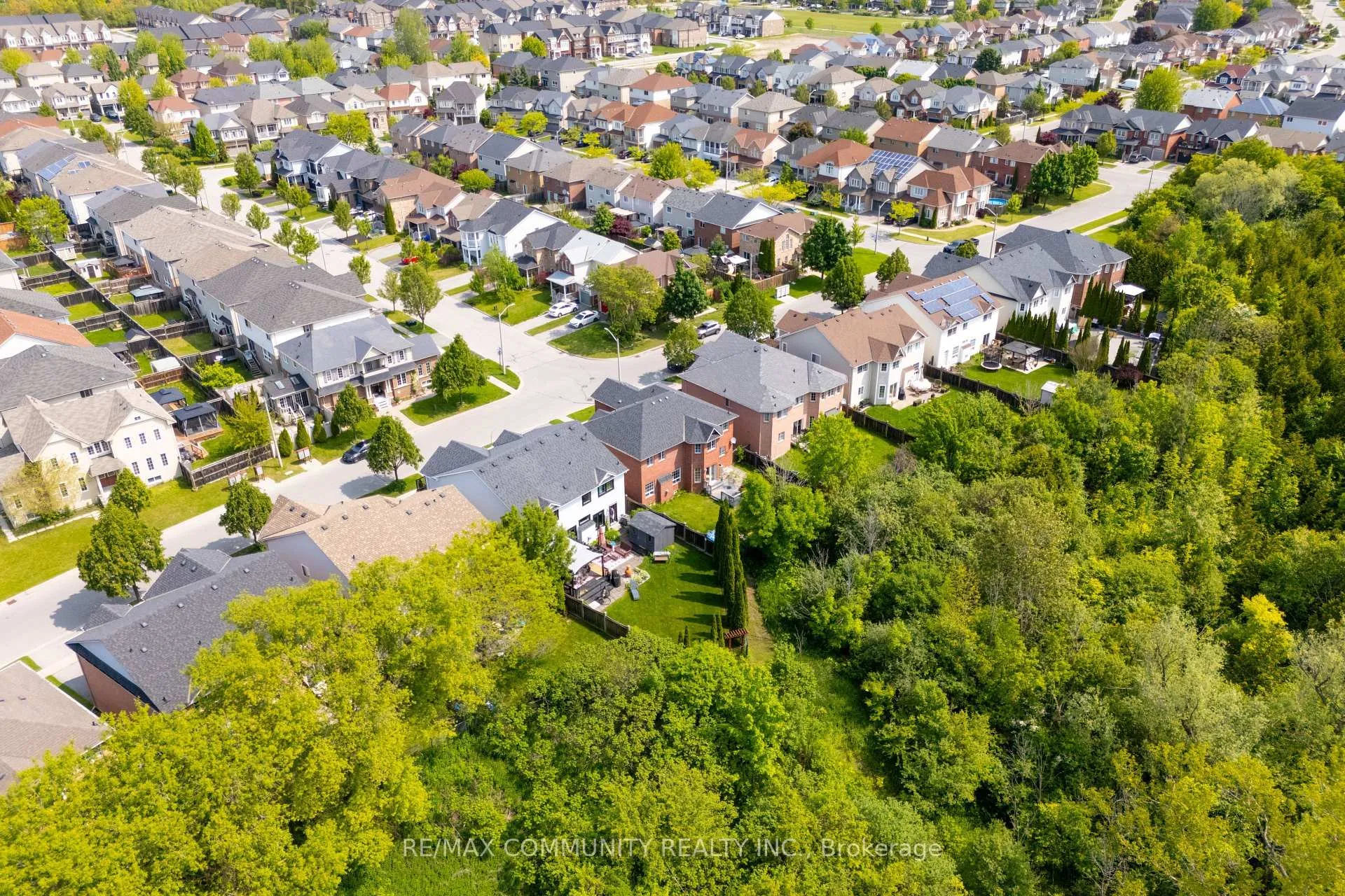 Photo 48 of 1081 Langford Street, Oshawa, Eastdale — HOMEH