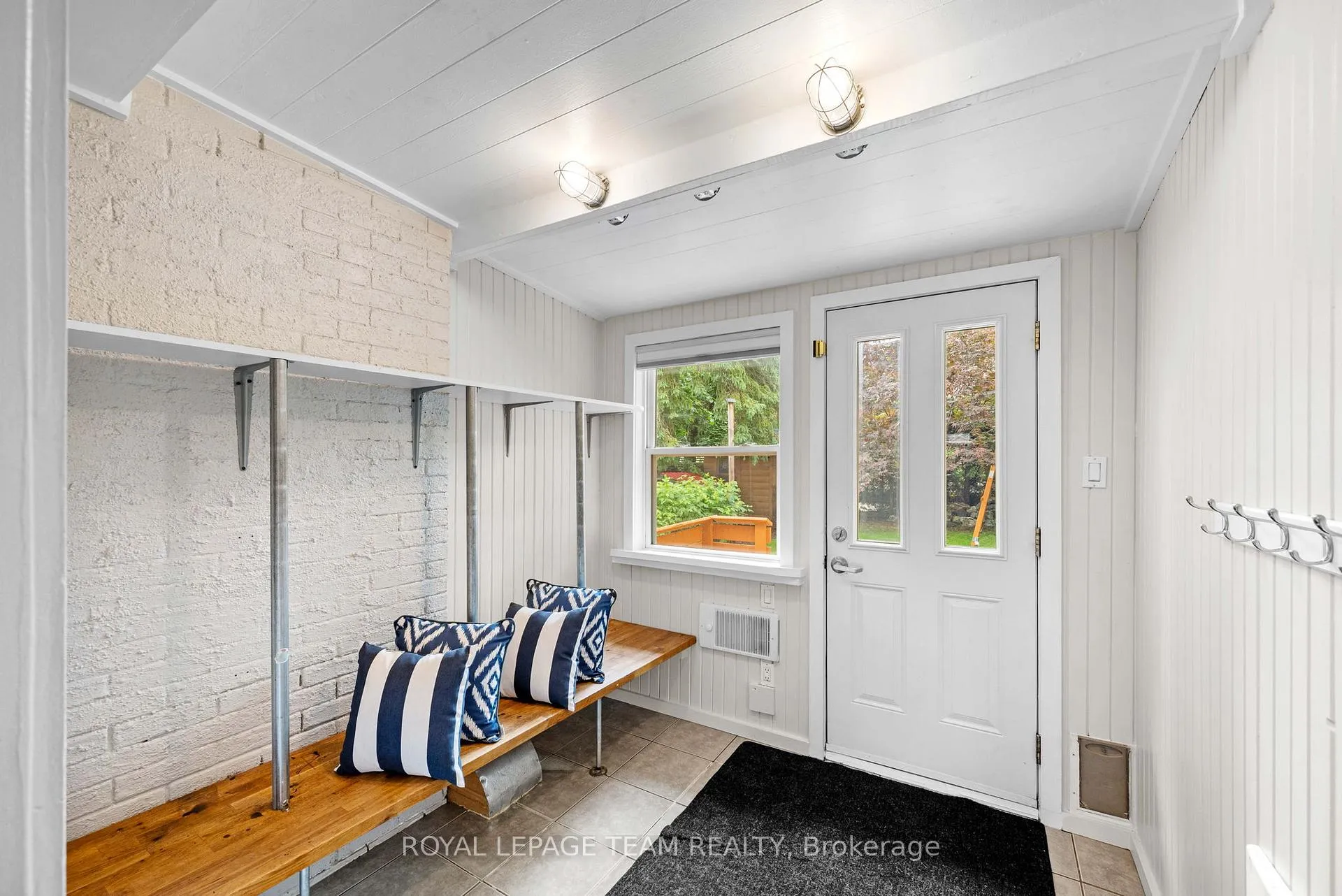 Photo 12 of 631 Courtenay Avenue, Ottawa, McKellar/Highland — HOMEH