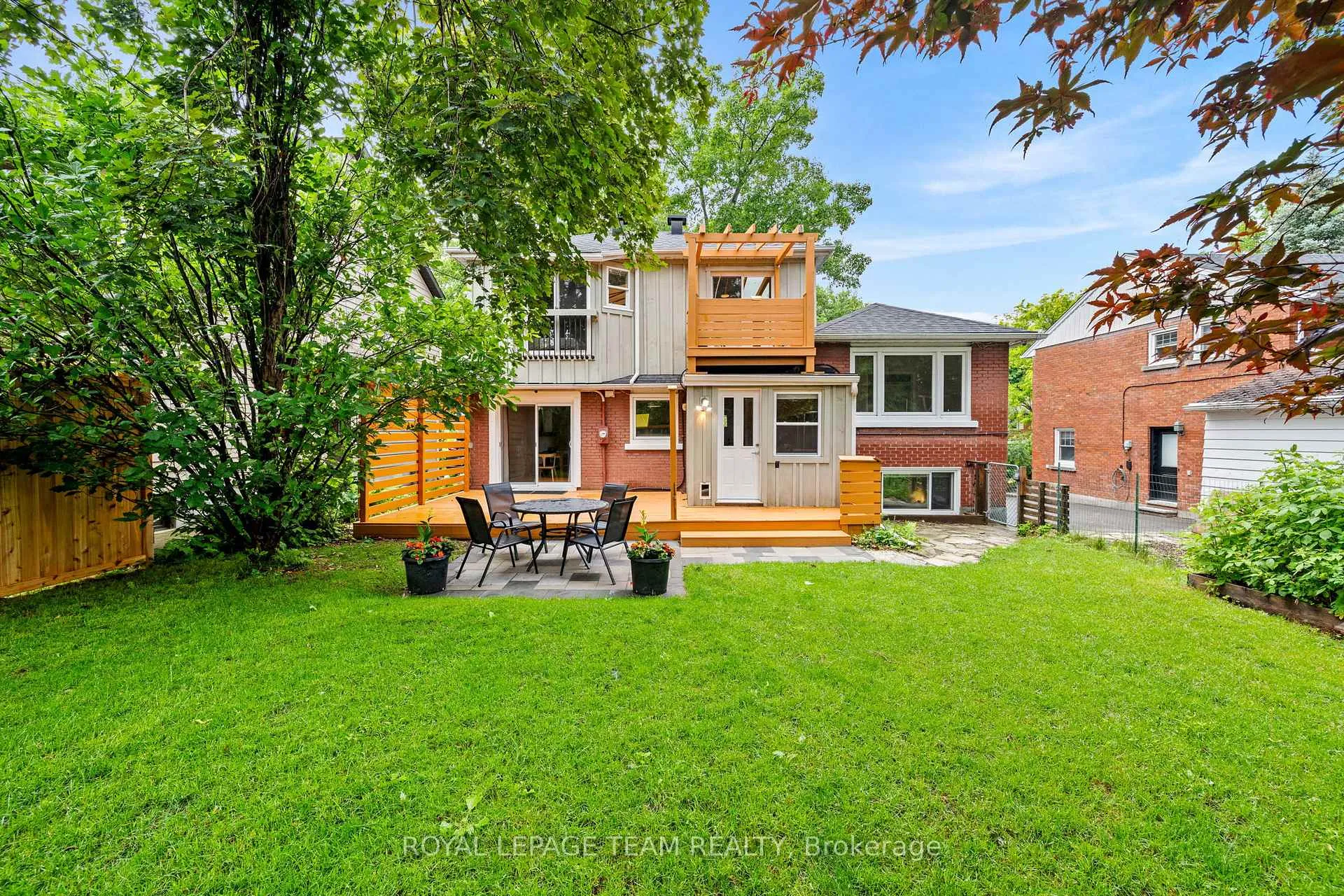 Photo 28 of 631 Courtenay Avenue, Ottawa, McKellar/Highland — HOMEH