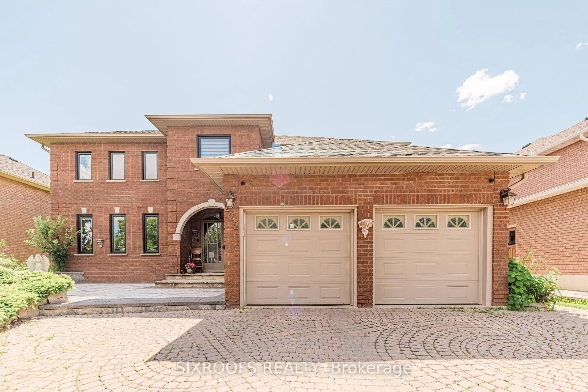 Photo 2 of Unit Main, 222 Fifth Avenue, Vaughan, East Woodbridge — HOMEH