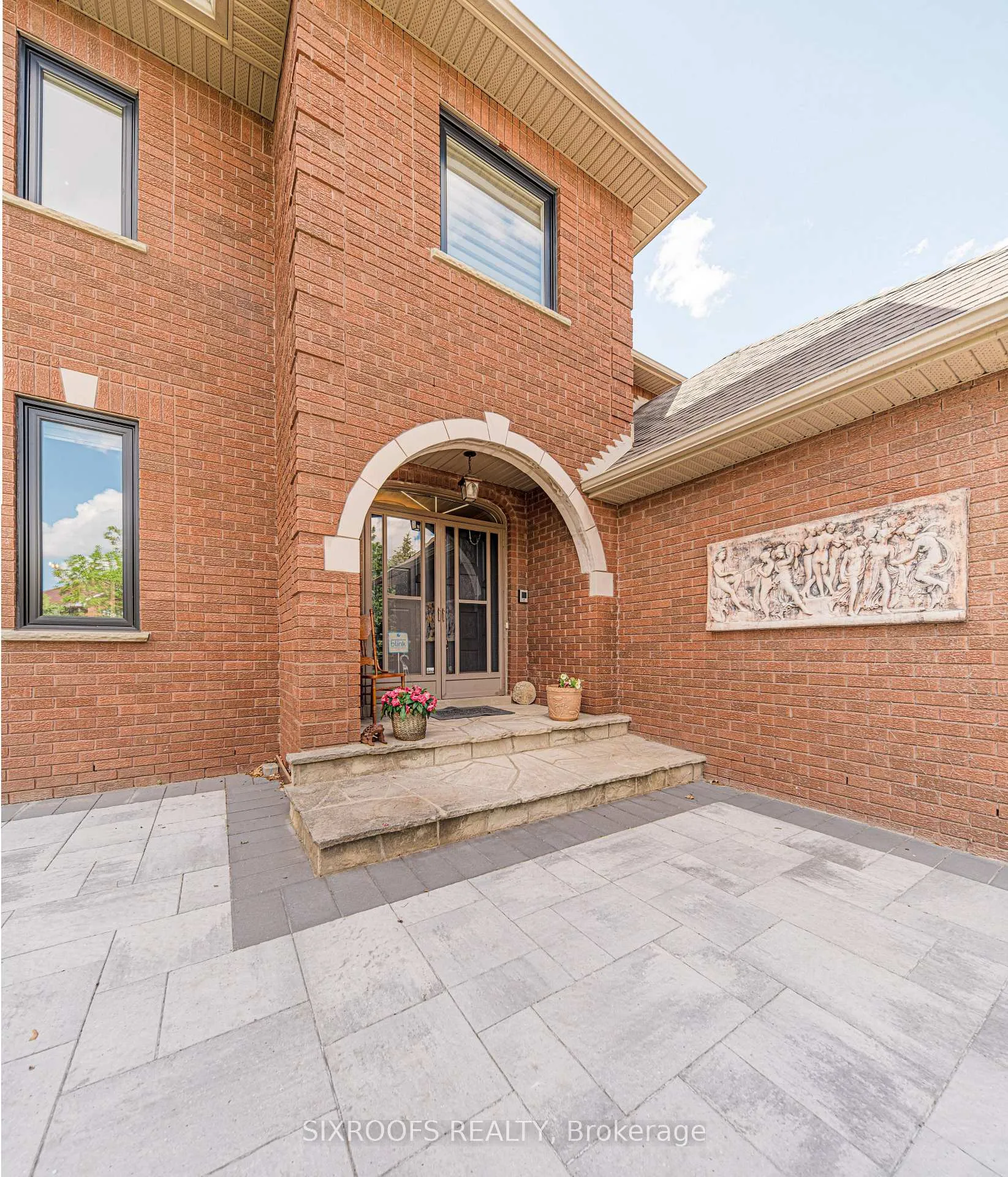 Photo 3 of Unit Main, 222 Fifth Avenue, Vaughan, East Woodbridge — HOMEH