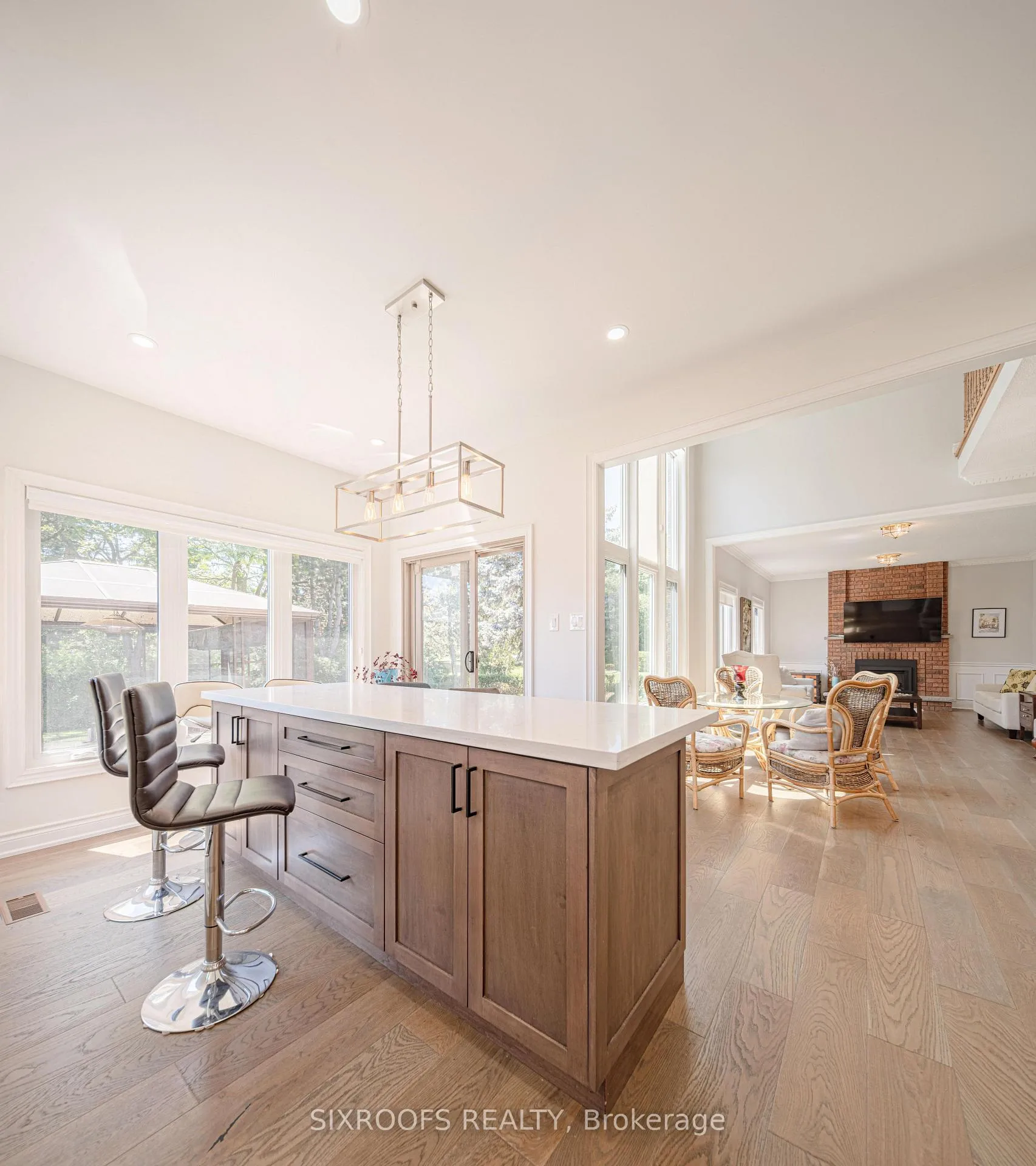 Photo 7 of Unit Main, 222 Fifth Avenue, Vaughan, East Woodbridge — HOMEH