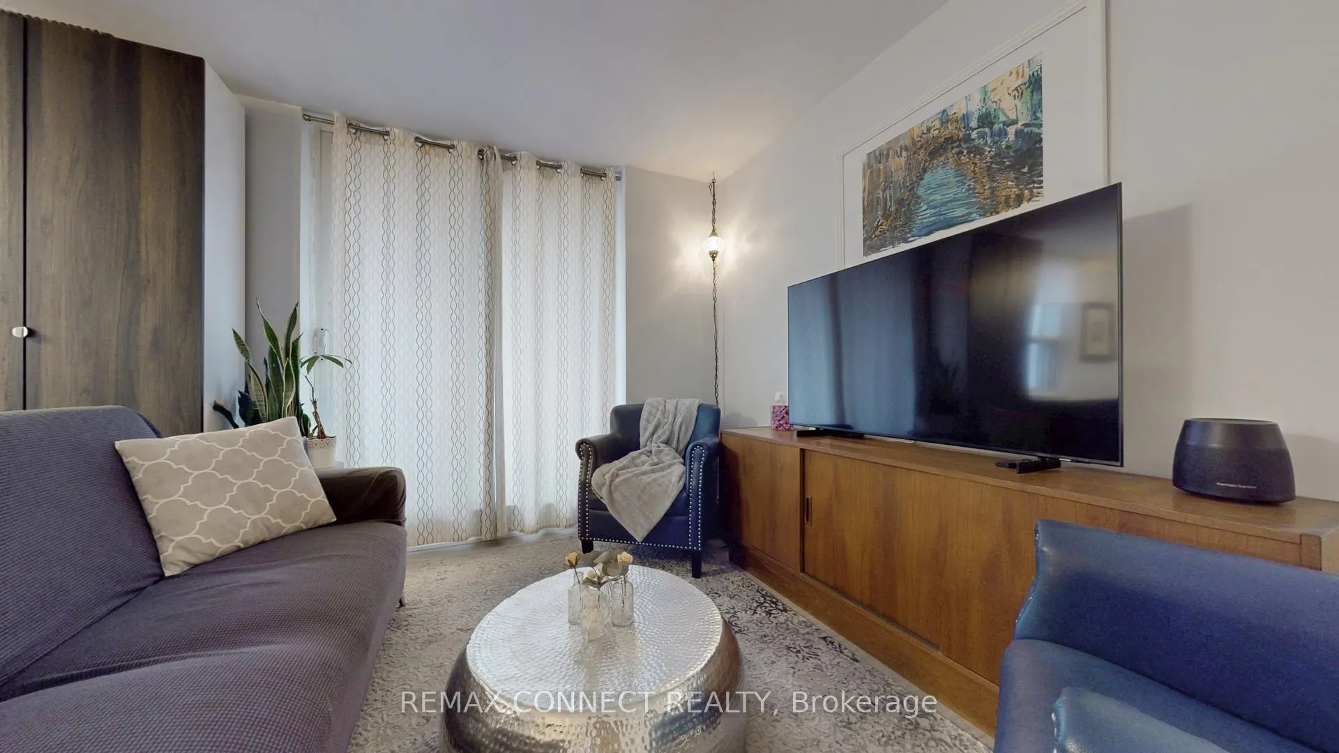 Photo 8 of Unit 703, 1145 Logan Avenue, Toronto, Broadview North — HOMEH