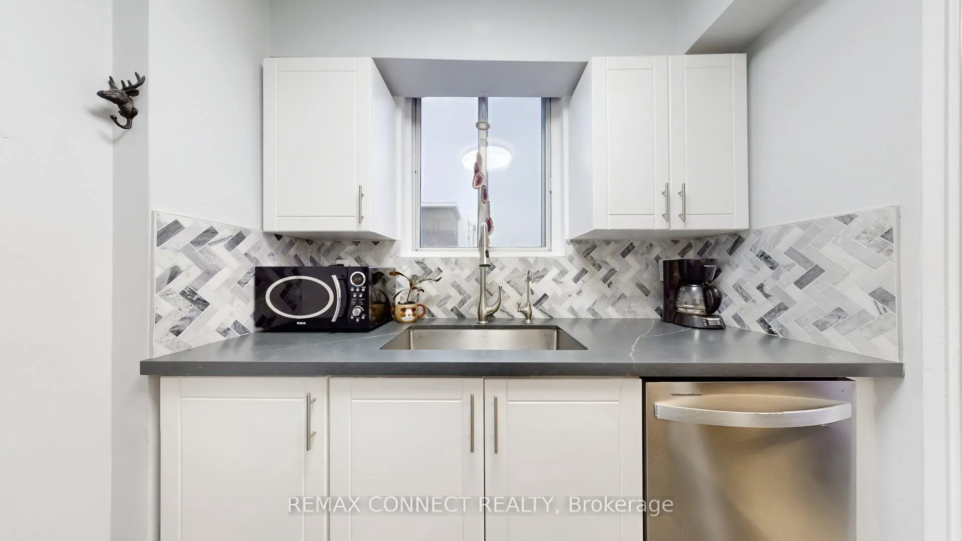 Photo 17 of Unit 703, 1145 Logan Avenue, Toronto, Broadview North — HOMEH