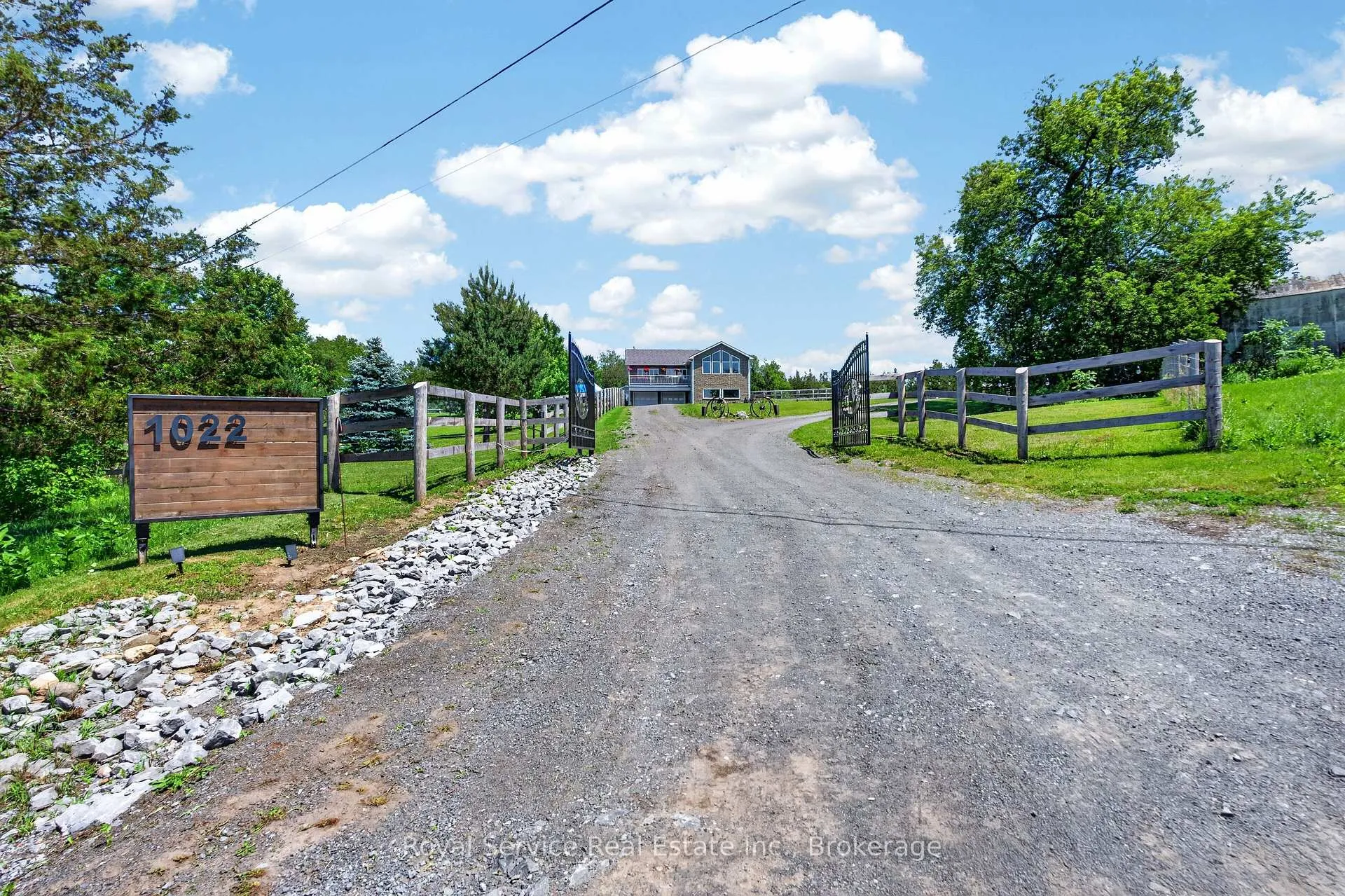 Photo 4 of 1022 Palace Road, Greater Napanee, Greater Napanee — HOMEH