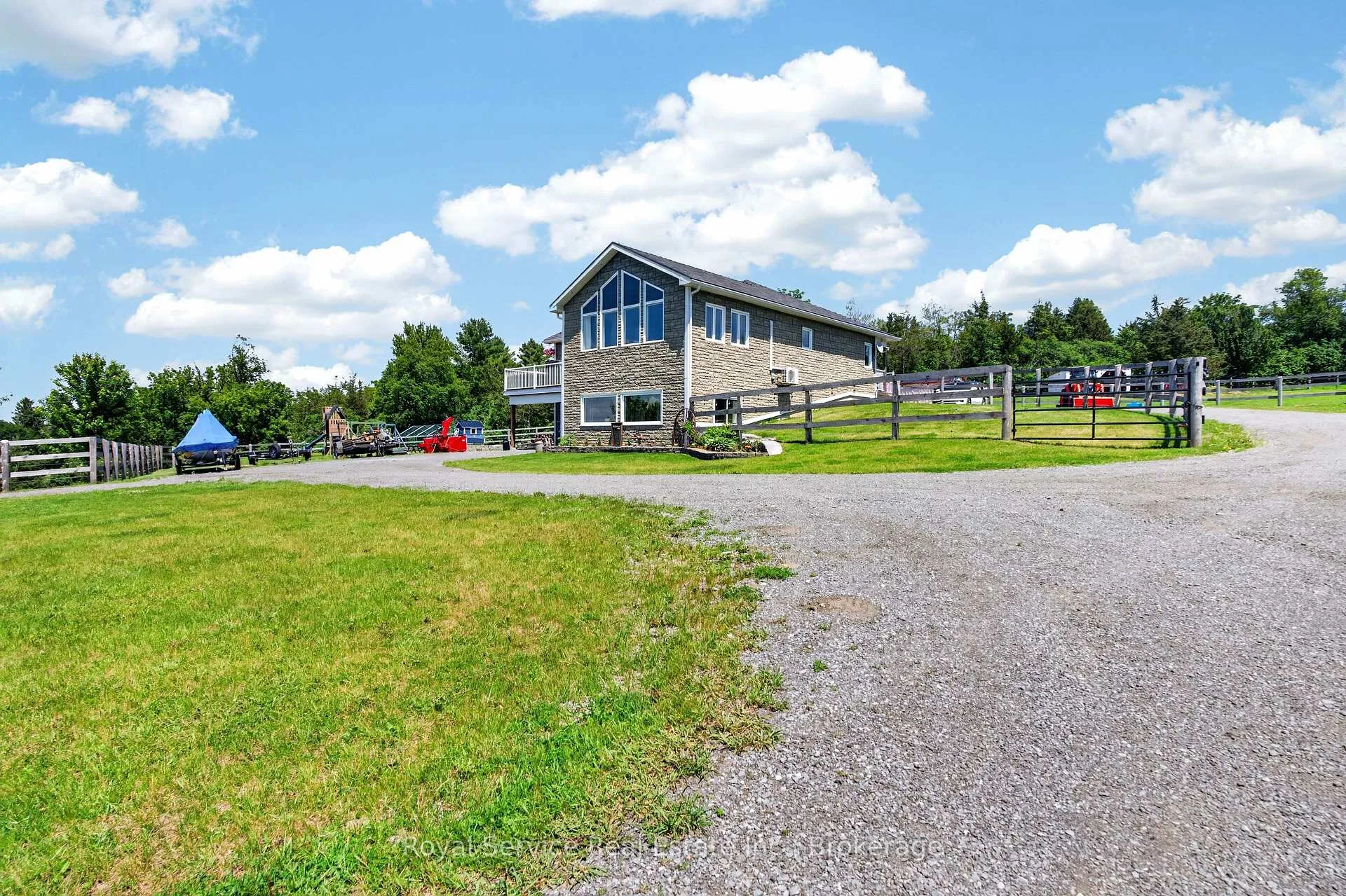 Photo 5 of 1022 Palace Road, Greater Napanee, Greater Napanee — HOMEH