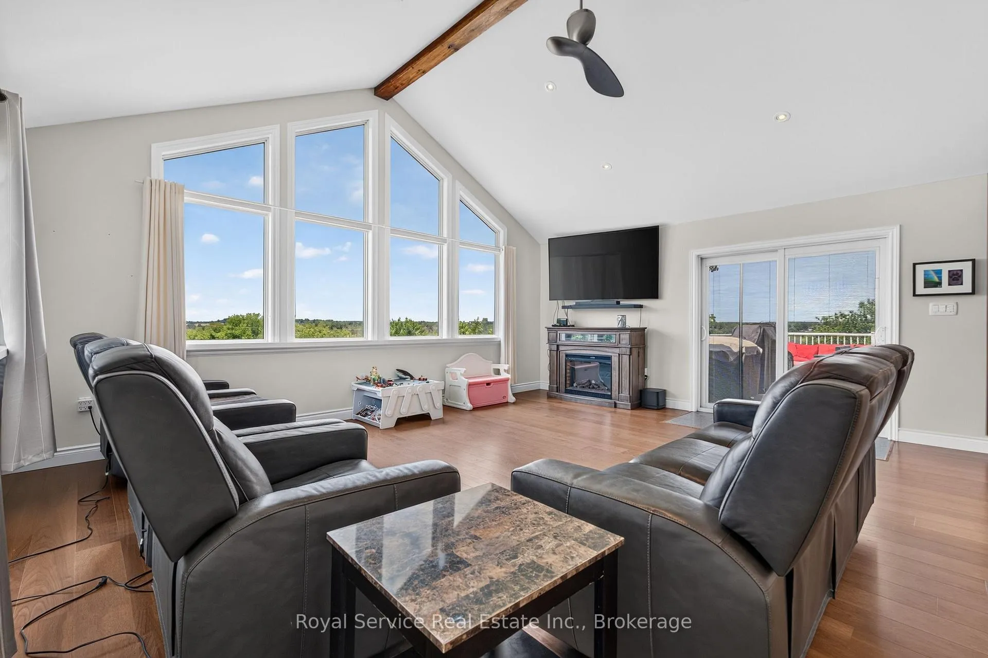 Photo 11 of 1022 Palace Road, Greater Napanee, Greater Napanee — HOMEH