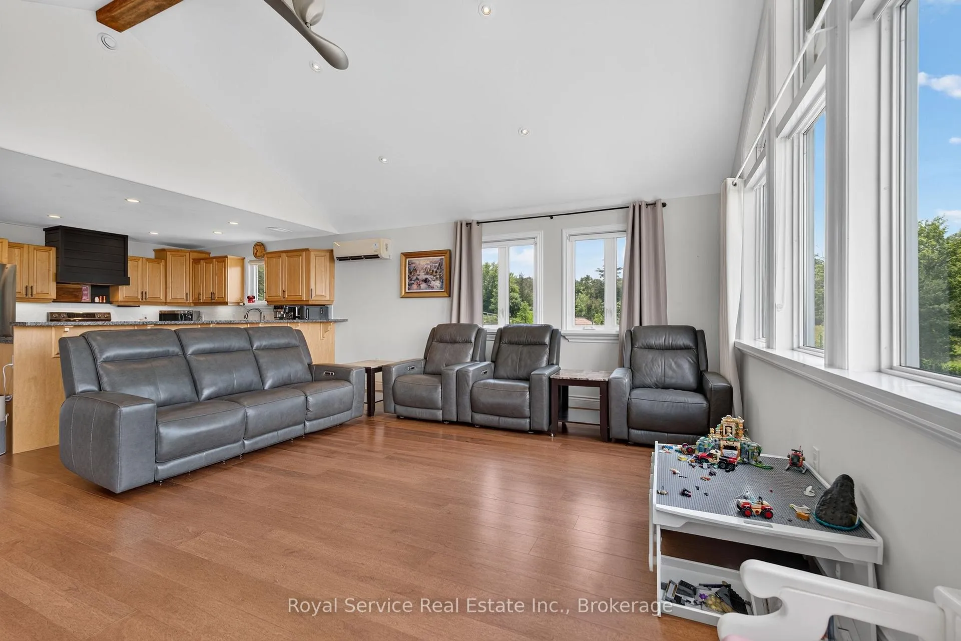 Photo 13 of 1022 Palace Road, Greater Napanee, Greater Napanee — HOMEH