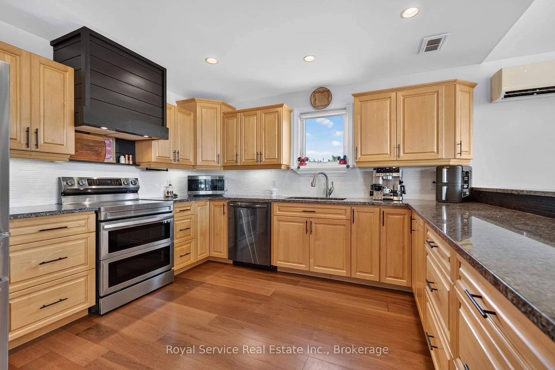 Photo 19 of 1022 Palace Road, Greater Napanee, Greater Napanee — HOMEH