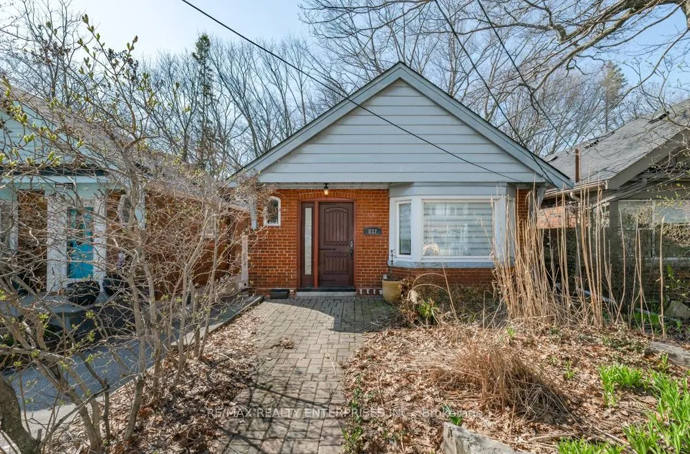 Photo 1 of Unit Upper, 837 Kingston Road, Toronto, The Beaches — HOMEH