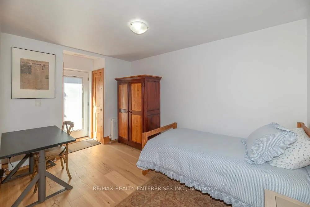 Photo 15 of Unit Upper, 837 Kingston Road, Toronto, The Beaches — HOMEH