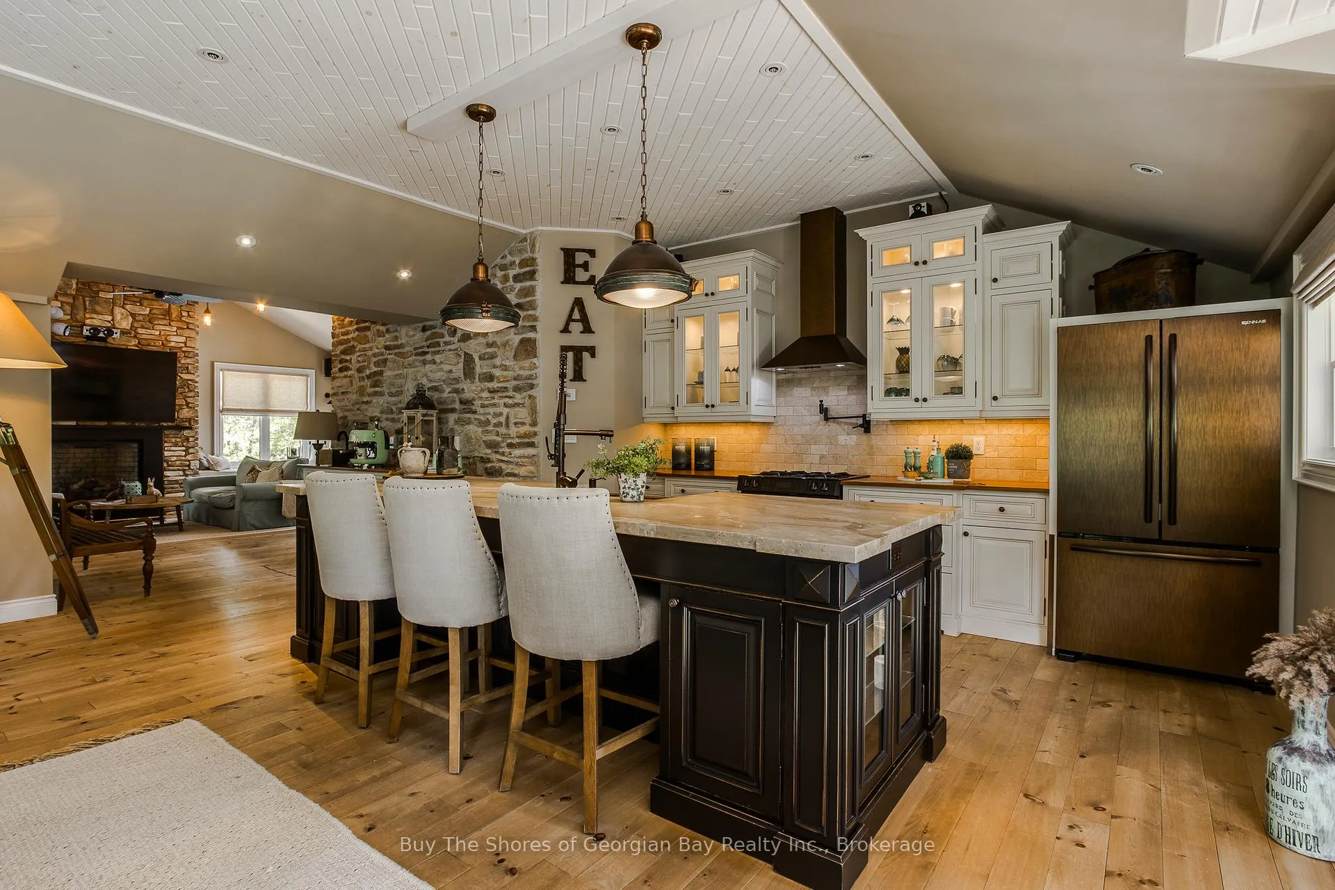 Photo 1 of 40 Polish Avenue, Penetanguishene — HOMEH