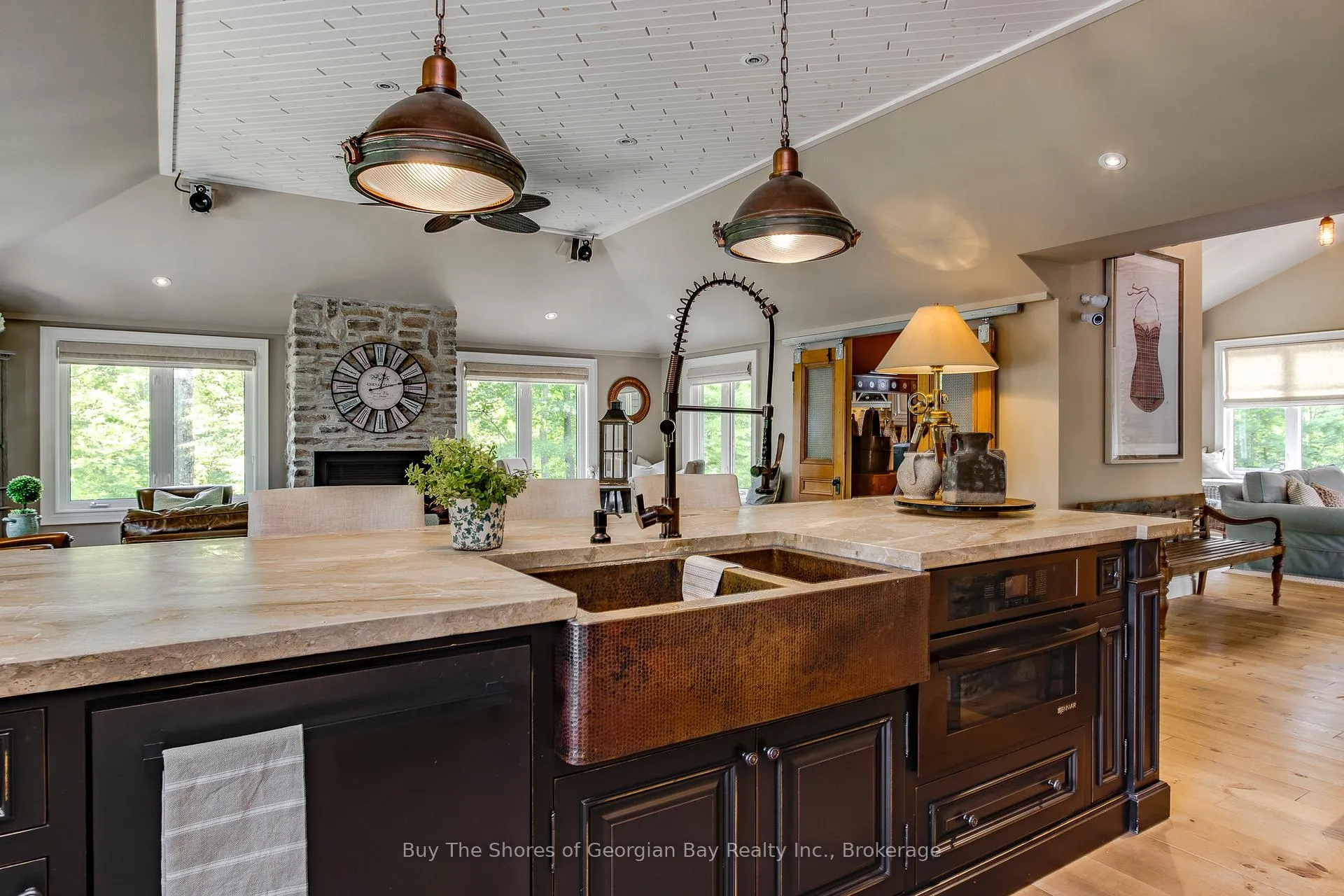 Photo 8 of 40 Polish Avenue, Penetanguishene — HOMEH