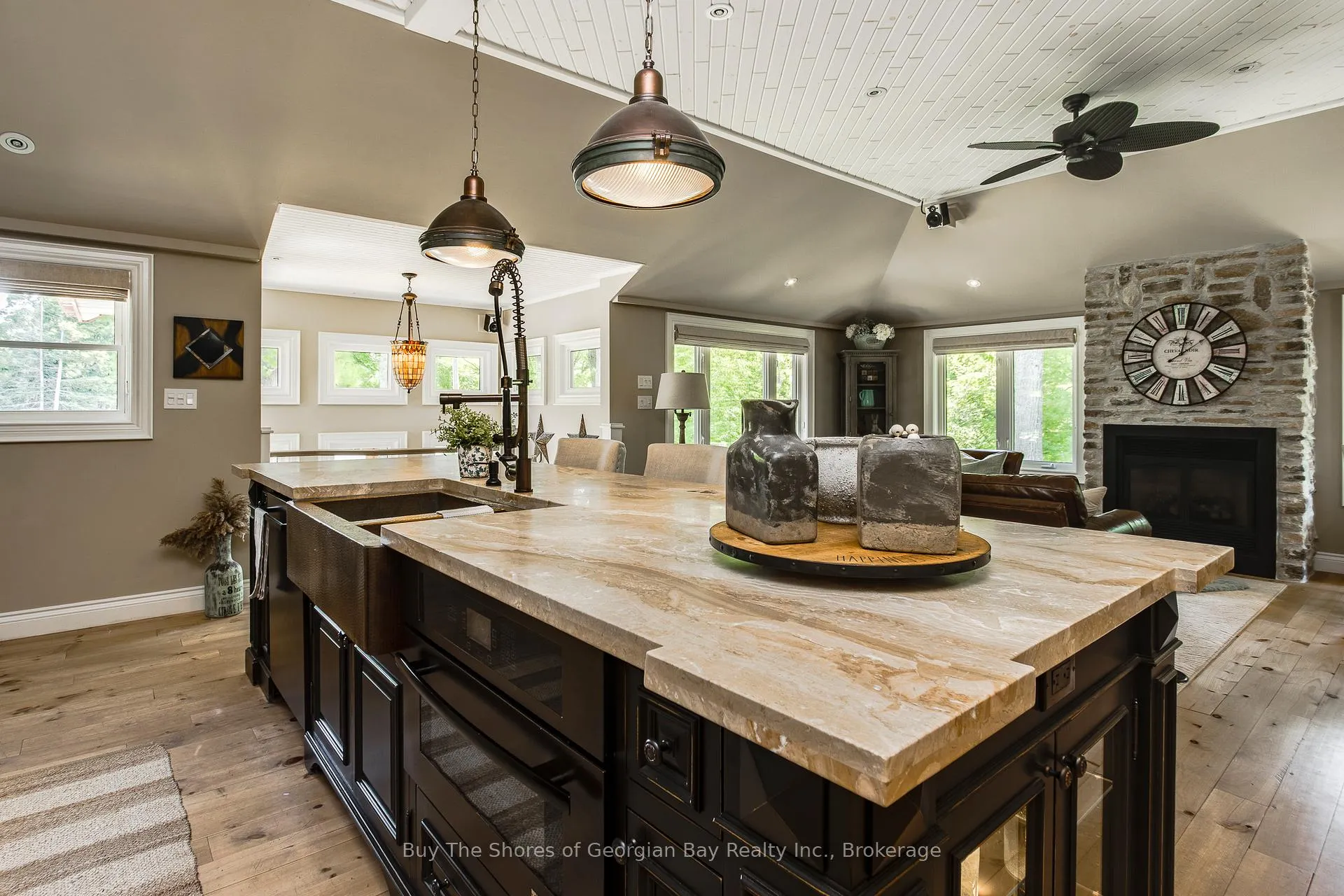 Photo 10 of 40 Polish Avenue, Penetanguishene — HOMEH