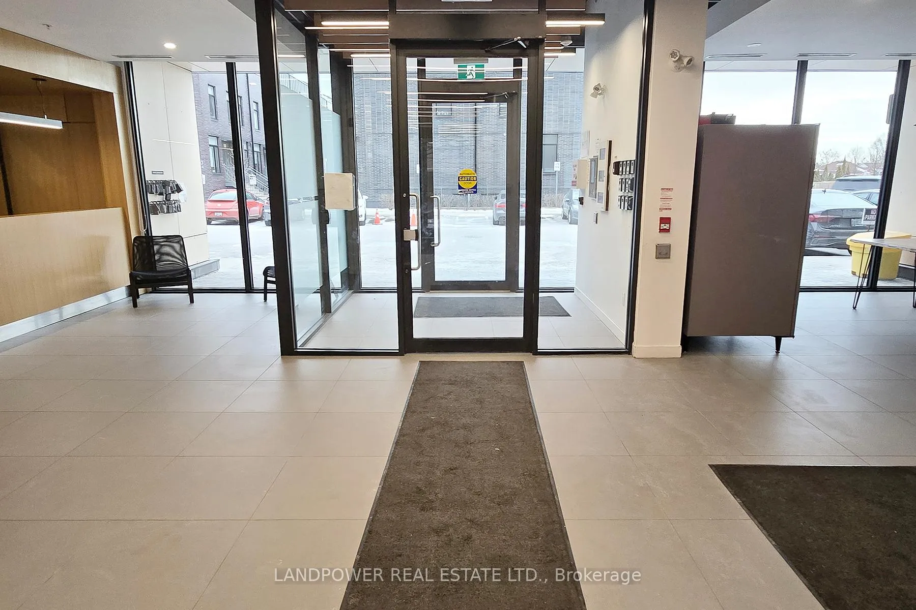 Photo 6 of Unit 313, 1800 Simcoe Street N, Oshawa, Samac — HOMEH