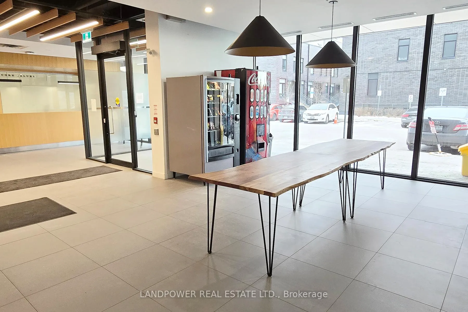 Photo 9 of Unit 313, 1800 Simcoe Street N, Oshawa, Samac — HOMEH