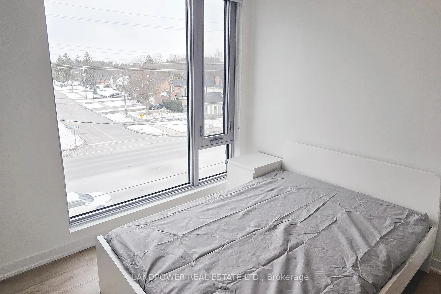 Photo 37 of Unit 313, 1800 Simcoe Street N, Oshawa, Samac — HOMEH