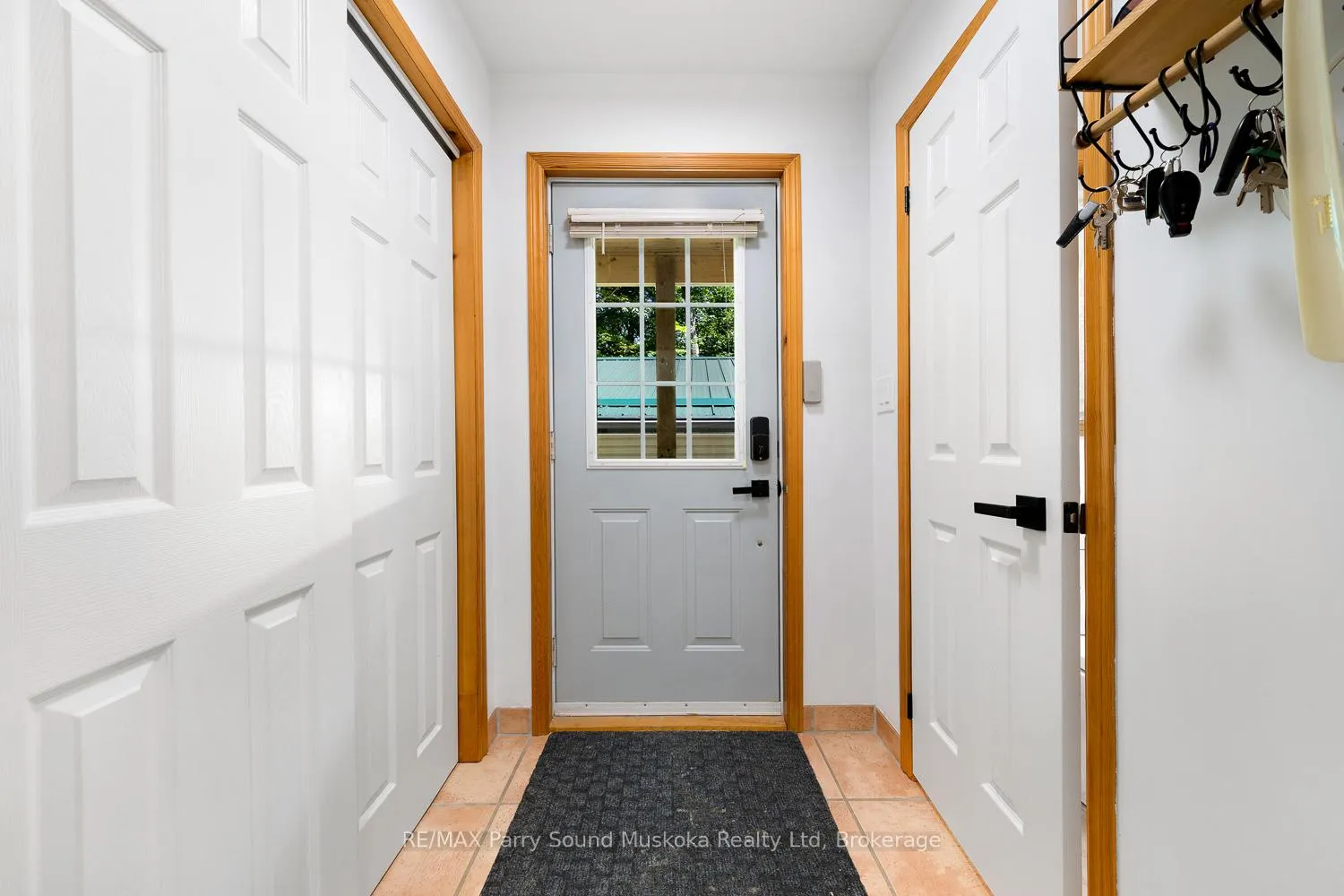 Photo 5 of 113 Bayview Drive, Carling — HOMEH