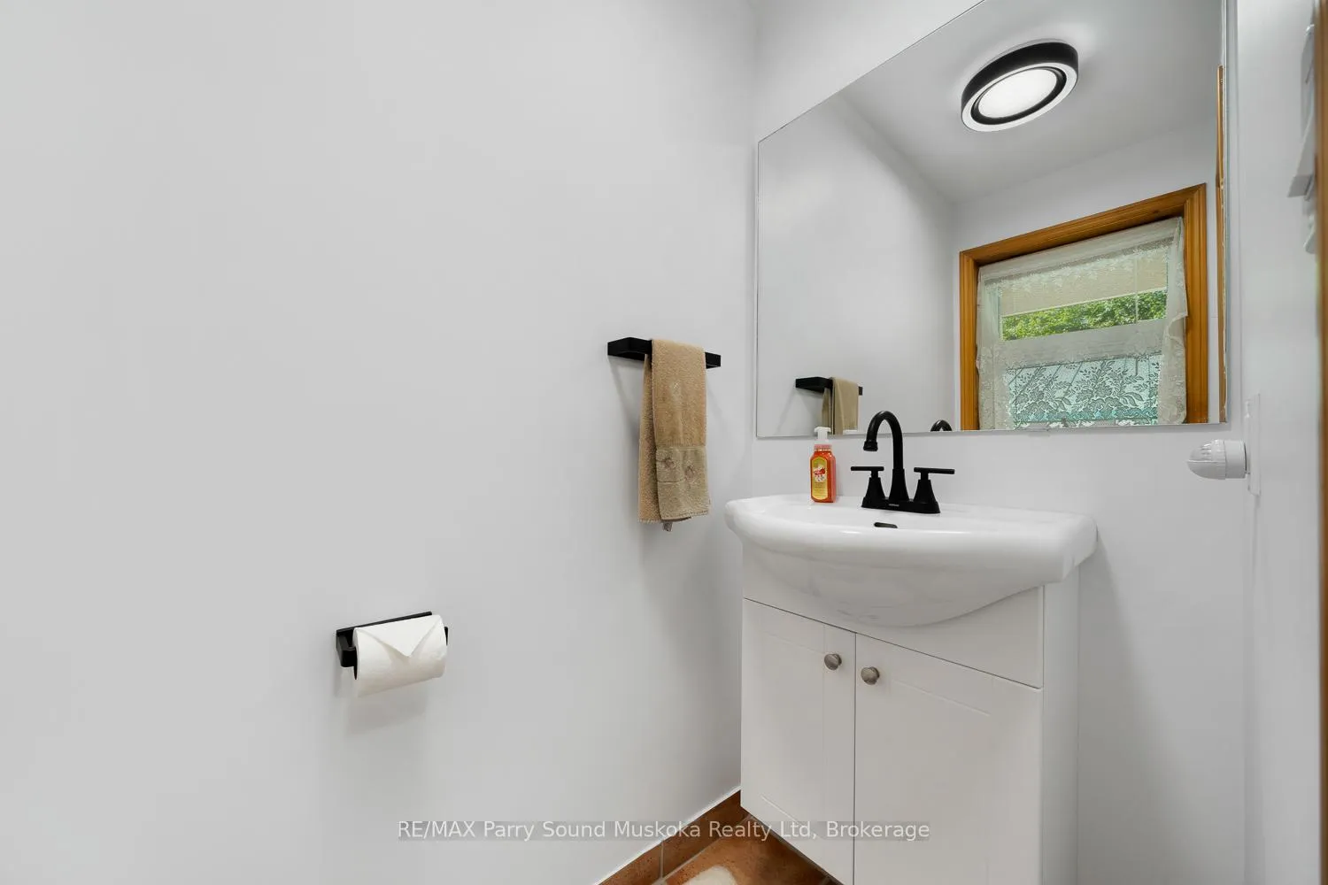 Photo 7 of 113 Bayview Drive, Carling — HOMEH