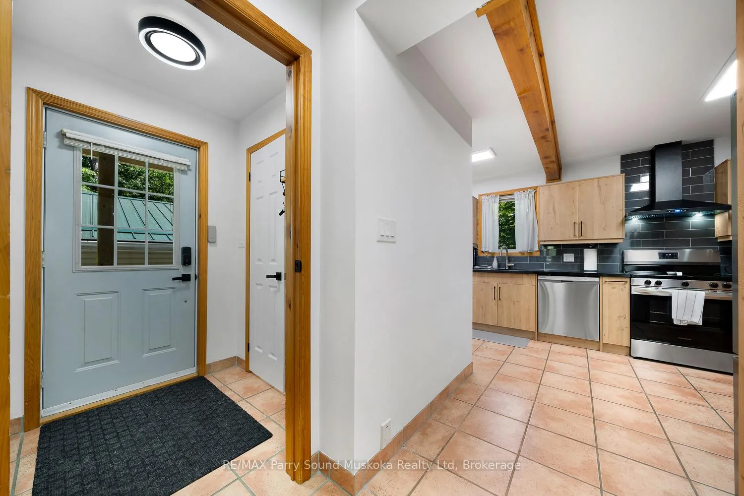 Photo 8 of 113 Bayview Drive, Carling — HOMEH