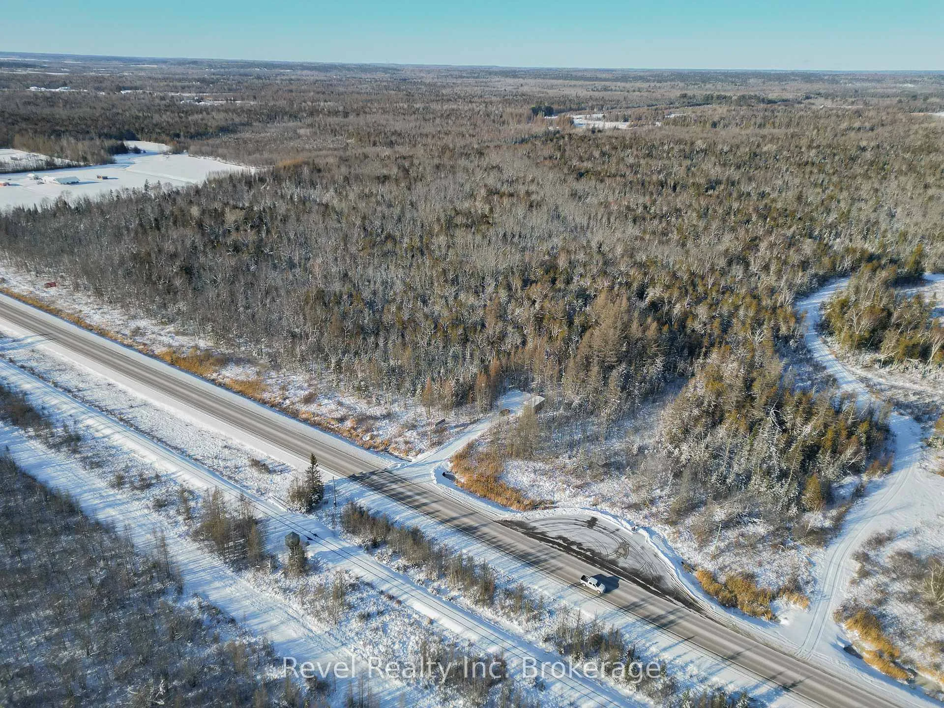 Photo 3 of 12425 Highway 17, West Nipissing, Sturgeon Falls — HOMEH
