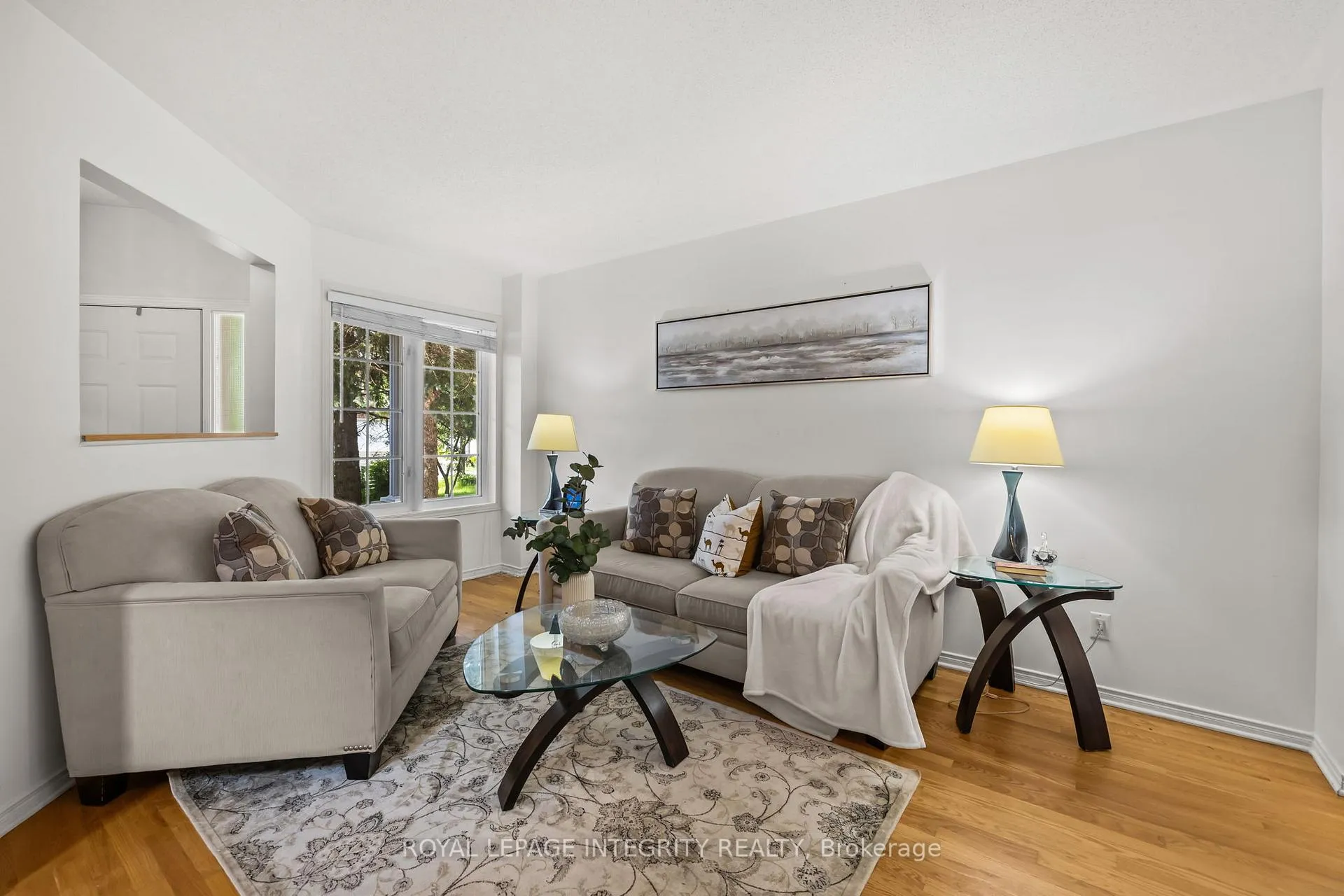 Photo 4 of 25 Crystal Park Crescent, Ottawa, Central Park — HOMEH