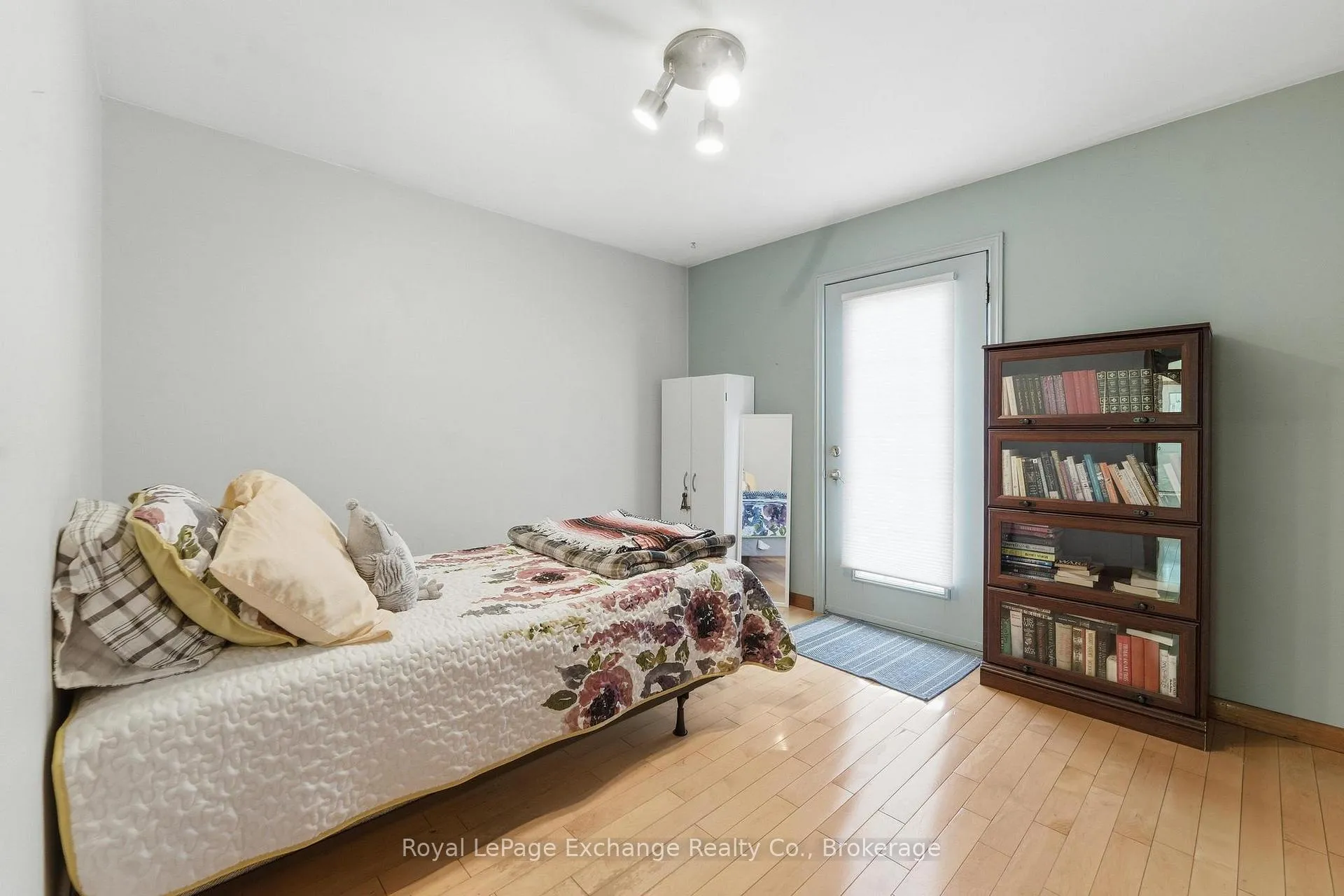 Photo 12 of 136 Kingsway Street, Kincardine — HOMEH