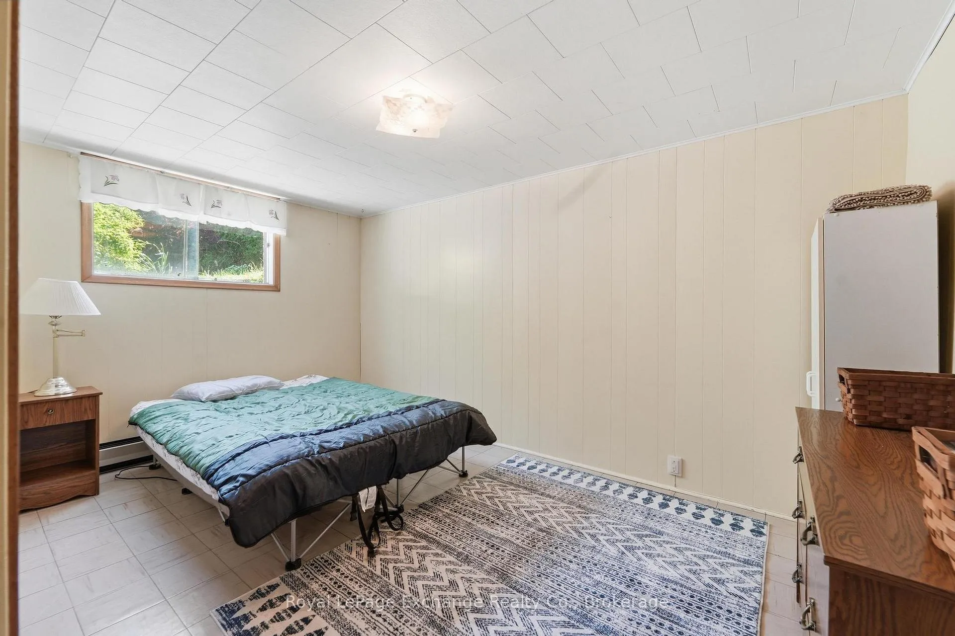 Photo 24 of 136 Kingsway Street, Kincardine — HOMEH