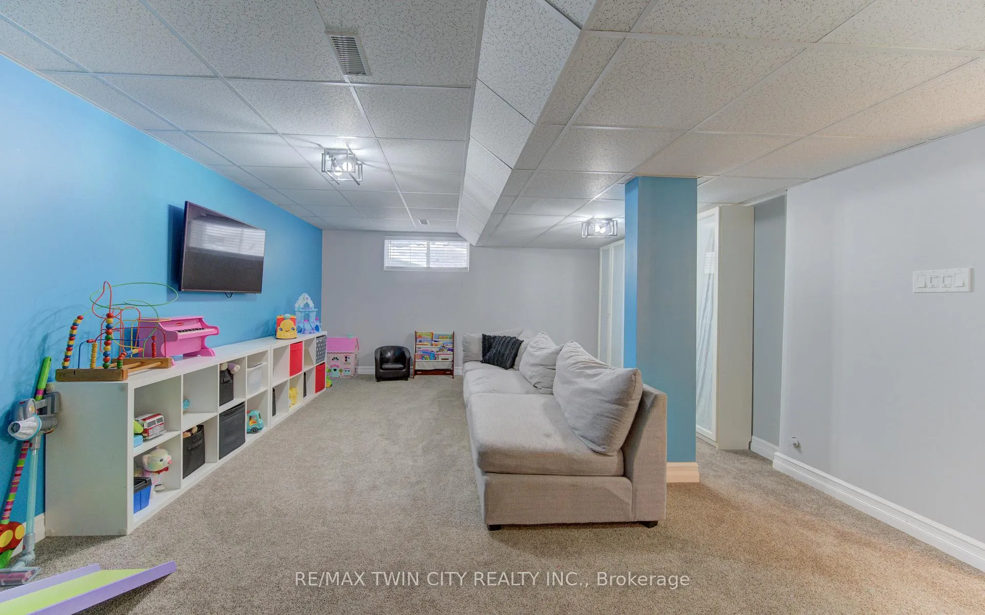 Photo 30 of 21 West Tree Drive, Woolwich, Breslau — HOMEH