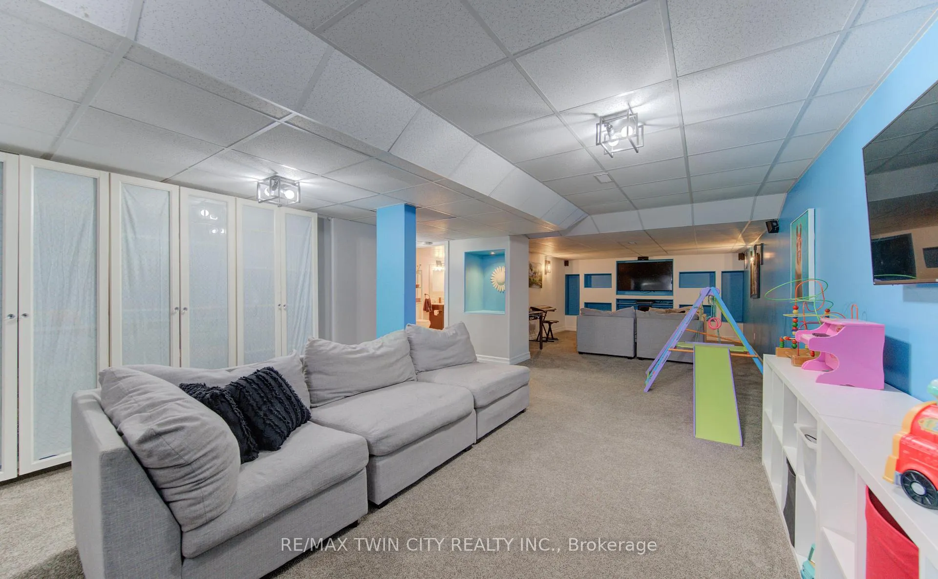Photo 31 of 21 West Tree Drive, Woolwich, Breslau — HOMEH