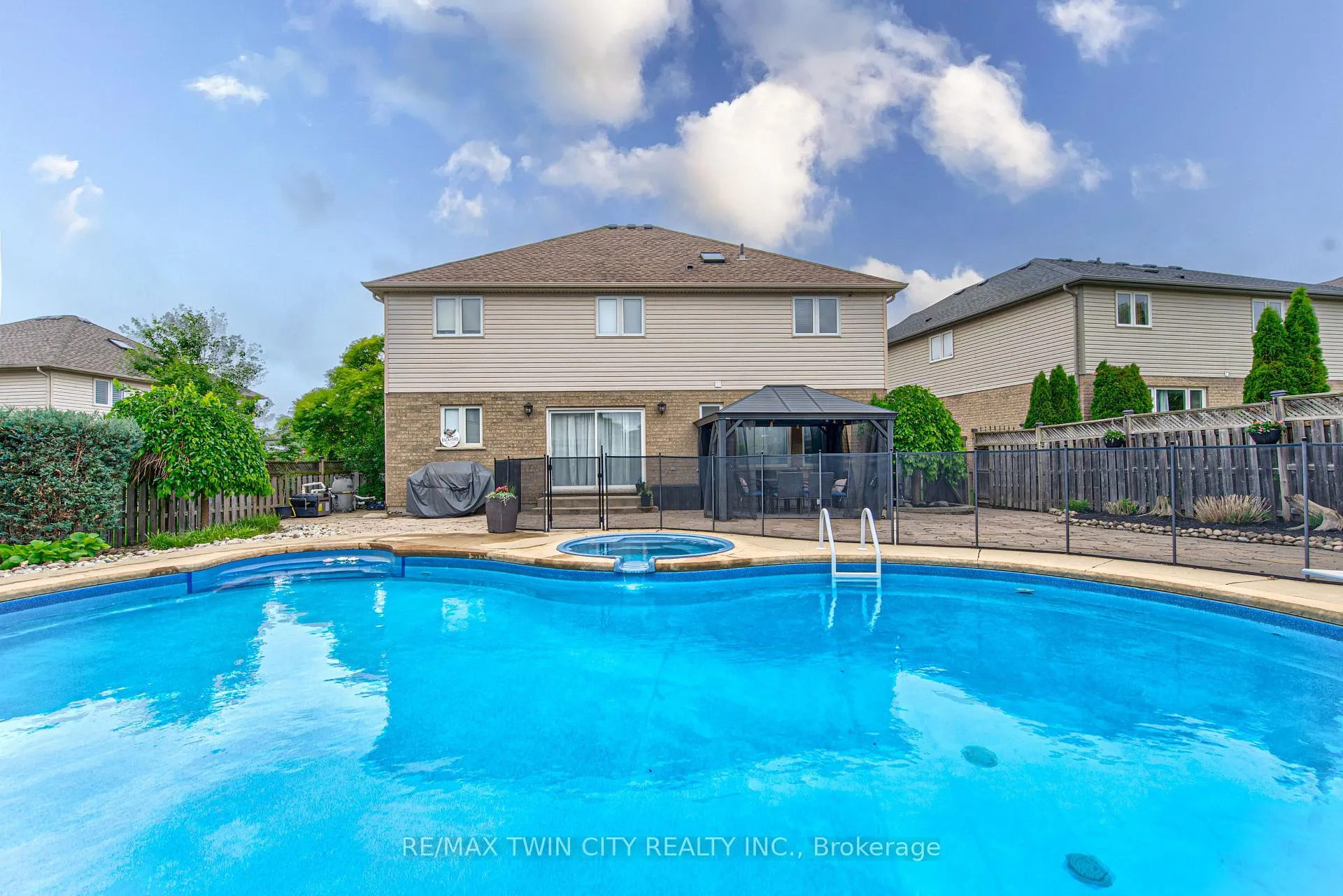 Photo 40 of 21 West Tree Drive, Woolwich, Breslau — HOMEH