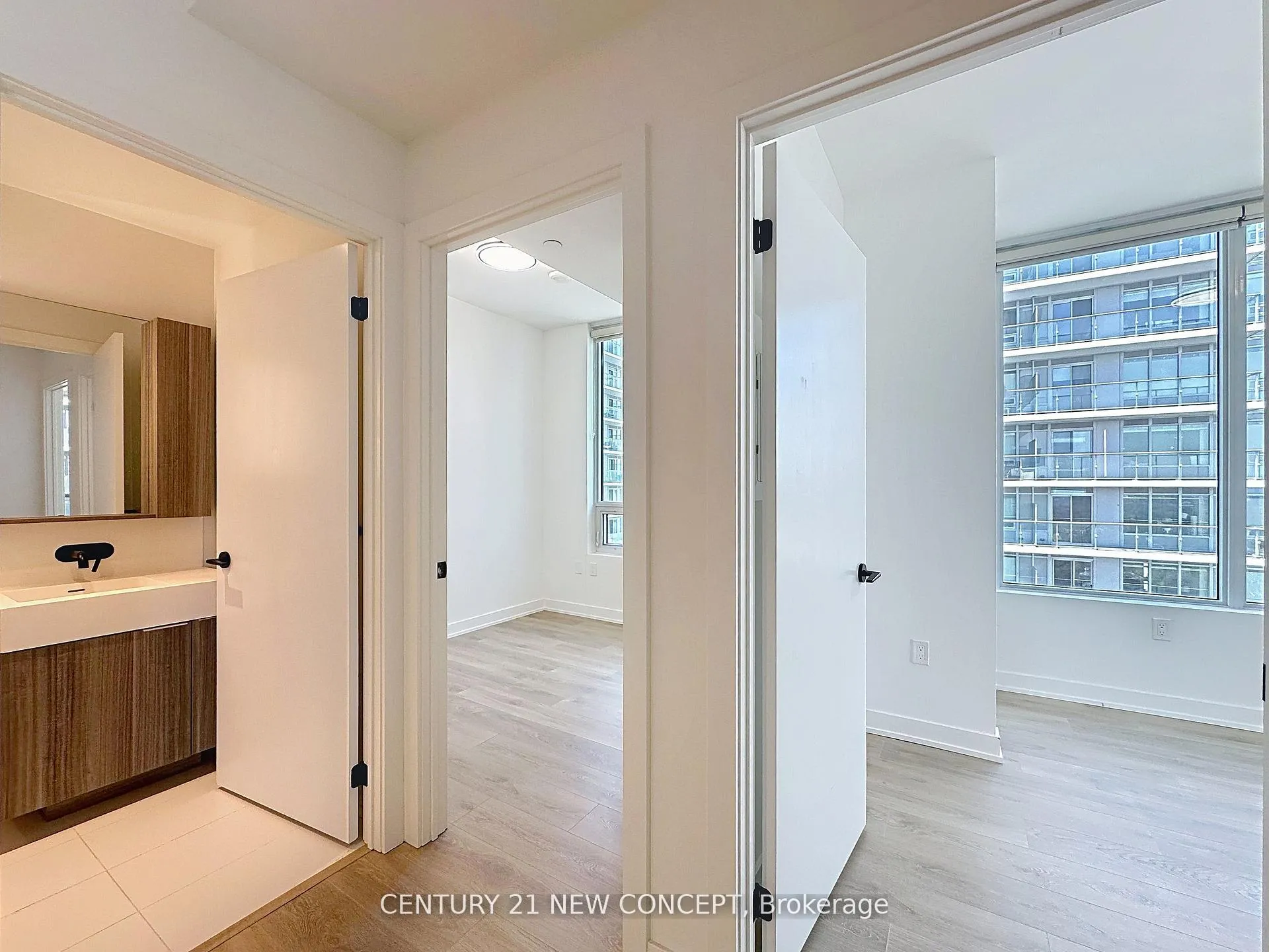 Photo 13 of Unit 3204, 117 Broadway Avenue, Toronto, Mount Pleasant West — HOMEH