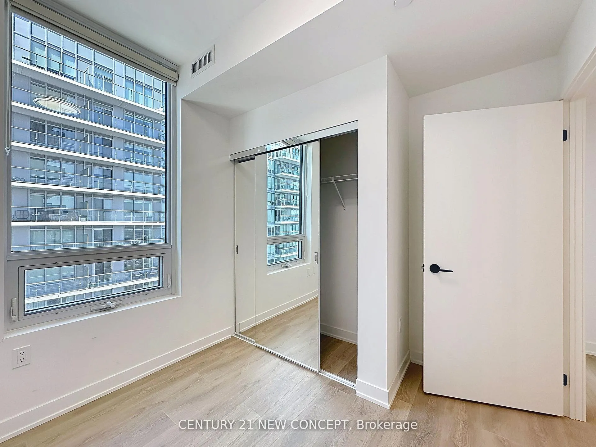 Photo 21 of Unit 3204, 117 Broadway Avenue, Toronto, Mount Pleasant West — HOMEH