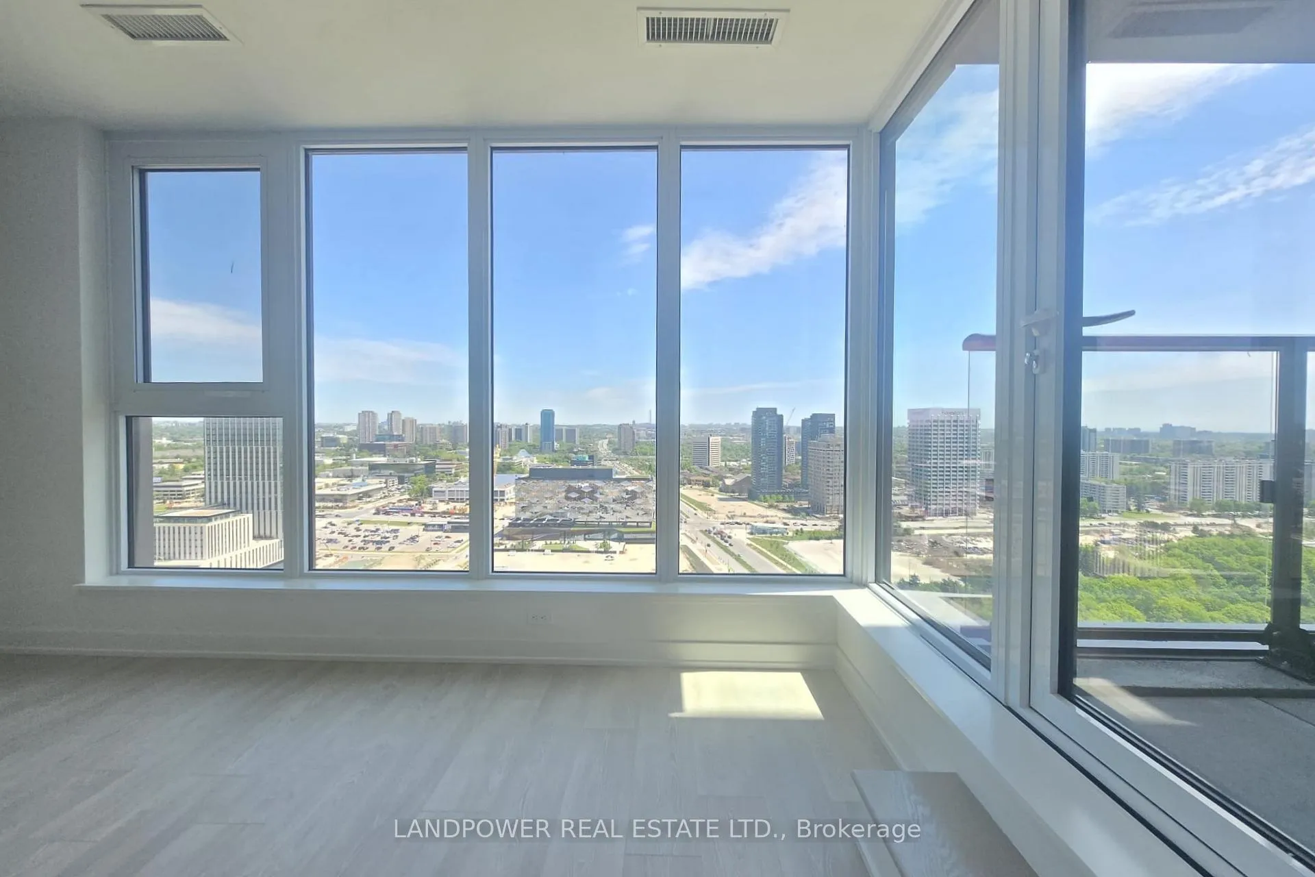 Photo 2 of Unit 2708, 5 Quarrington Lane, North York, Banbury-Don Mills — HOMEH