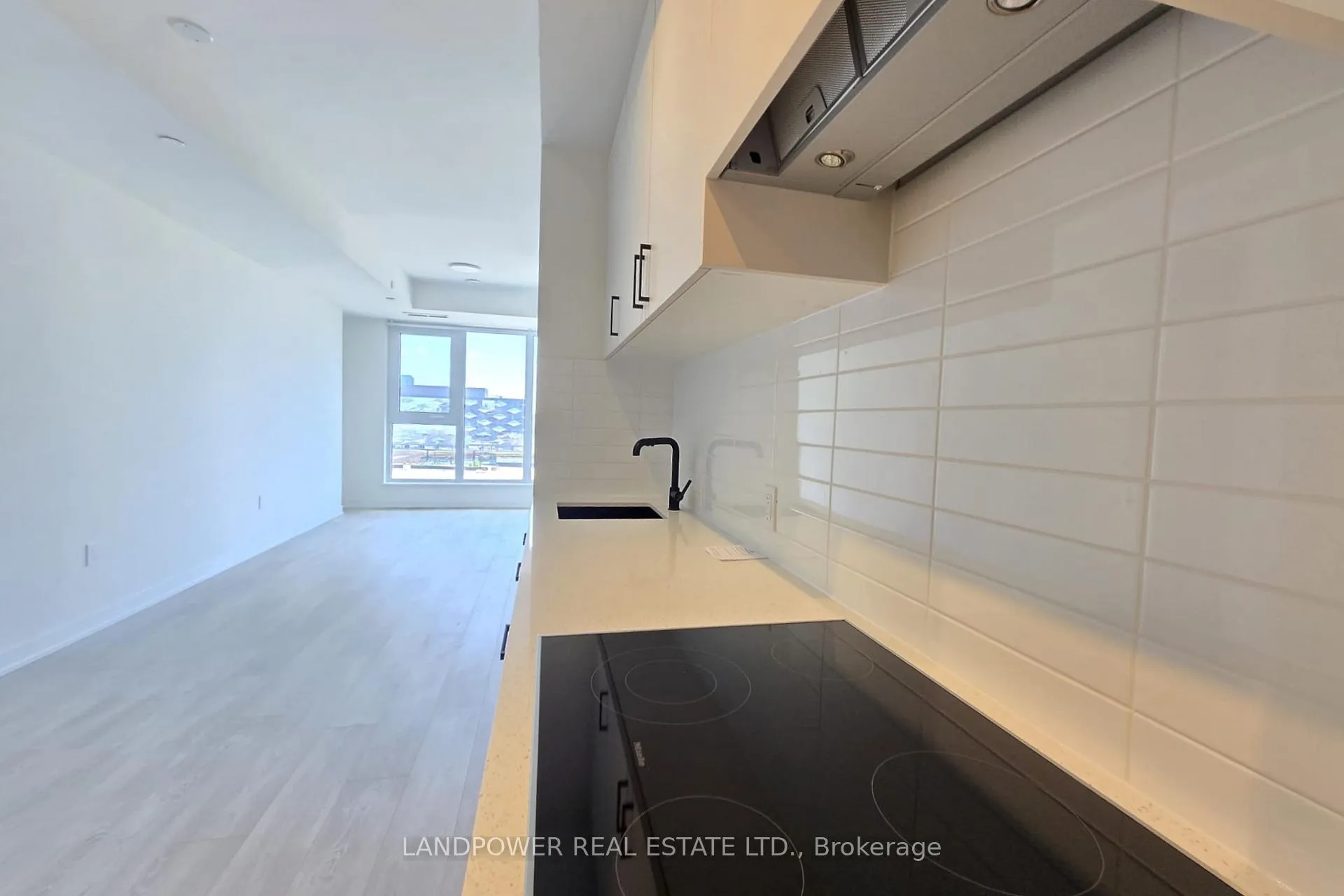 Photo 5 of Unit 2708, 5 Quarrington Lane, North York, Banbury-Don Mills — HOMEH