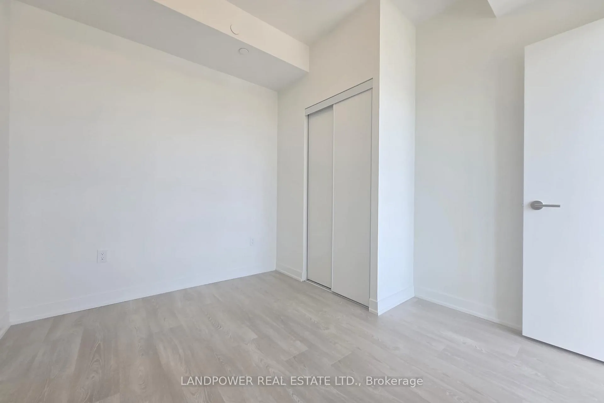 Photo 8 of Unit 2708, 5 Quarrington Lane, North York, Banbury-Don Mills — HOMEH