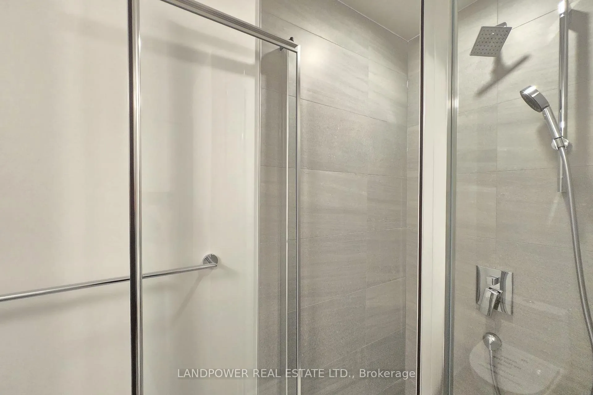 Photo 11 of Unit 2708, 5 Quarrington Lane, North York, Banbury-Don Mills — HOMEH