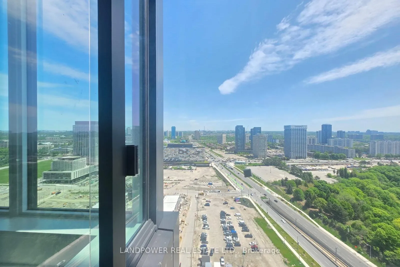 Photo 12 of Unit 2708, 5 Quarrington Lane, North York, Banbury-Don Mills — HOMEH