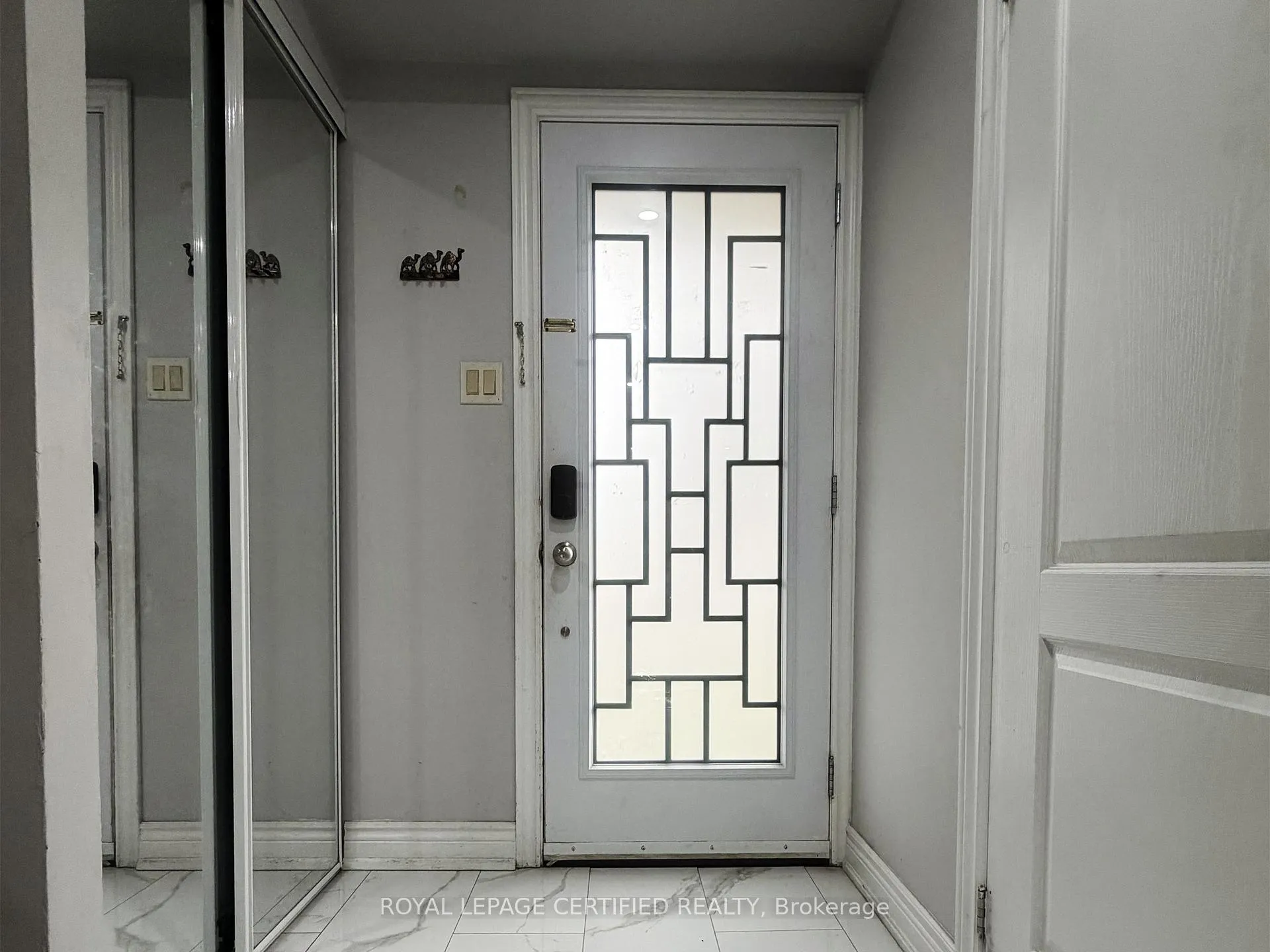 Photo 4 of 13 Greenhills Square, Brampton, Northgate — HOMEH