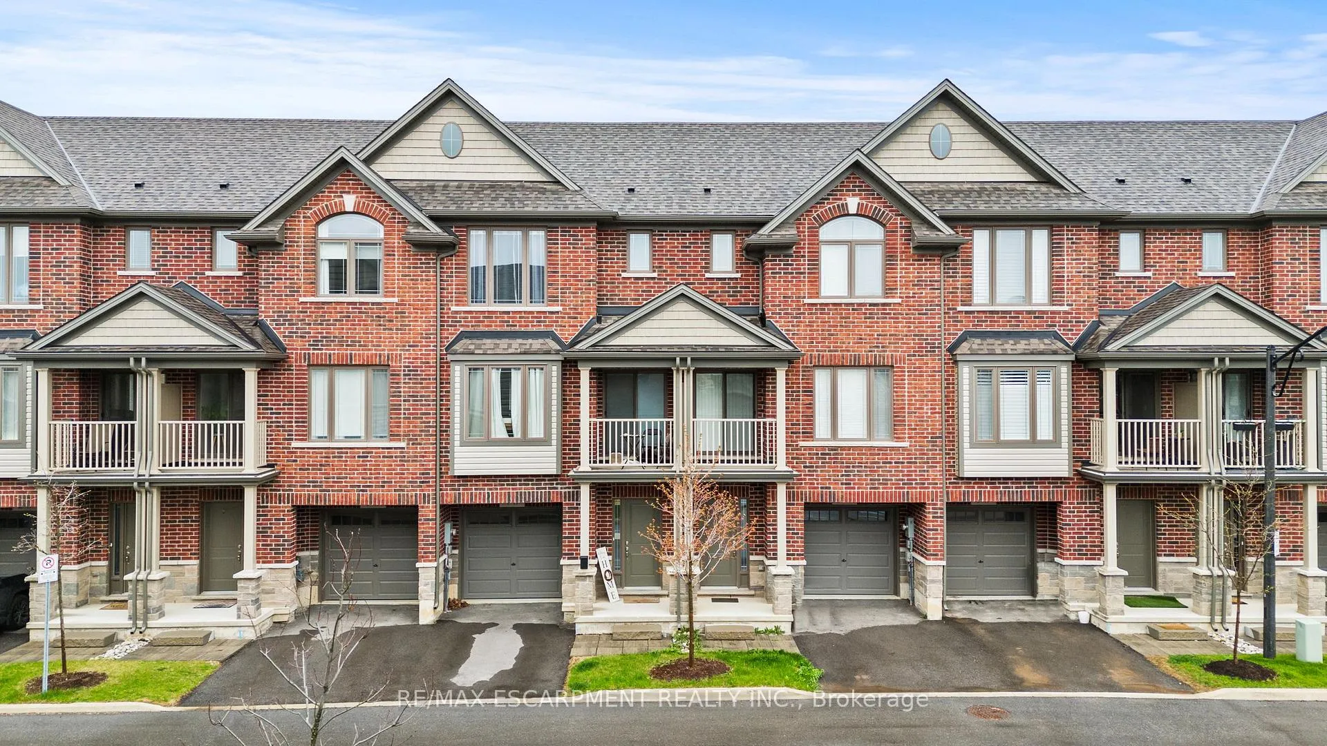 Photo 1 of Unit 4, 19 Picardy Drive, Hamilton, Stoney Creek Mountain — HOMEH